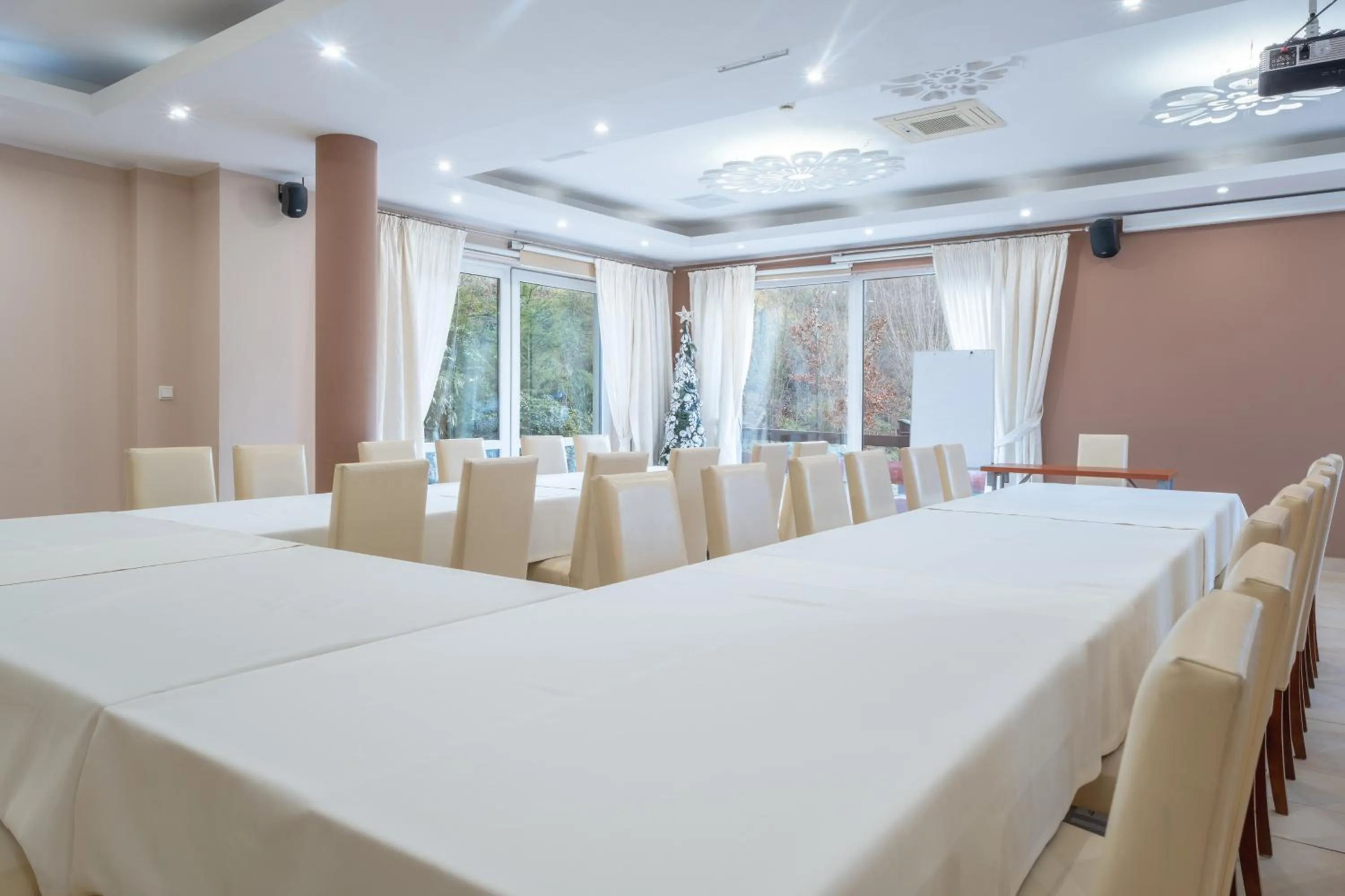 Meeting/conference room in Centrum Green Hill Business & SPA