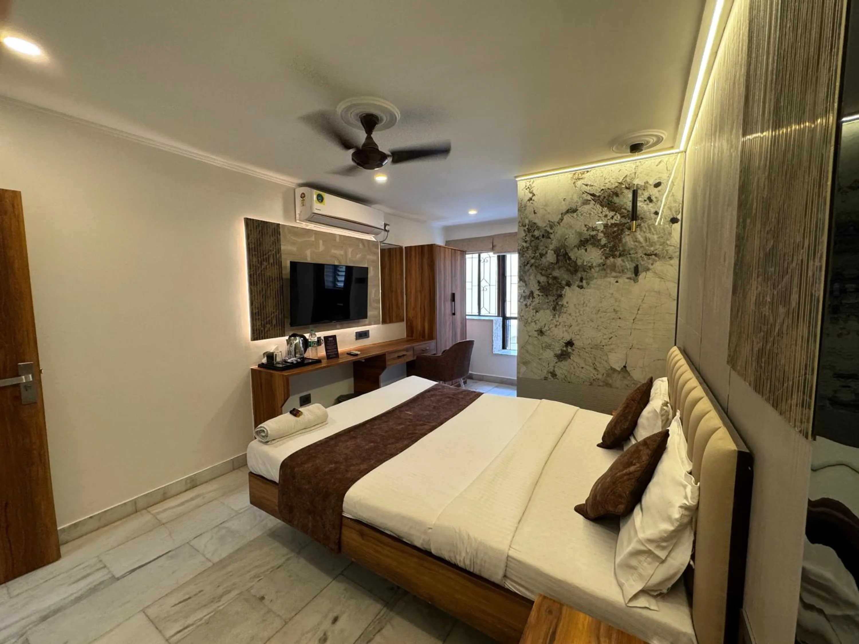 Bed in Aster Guest House