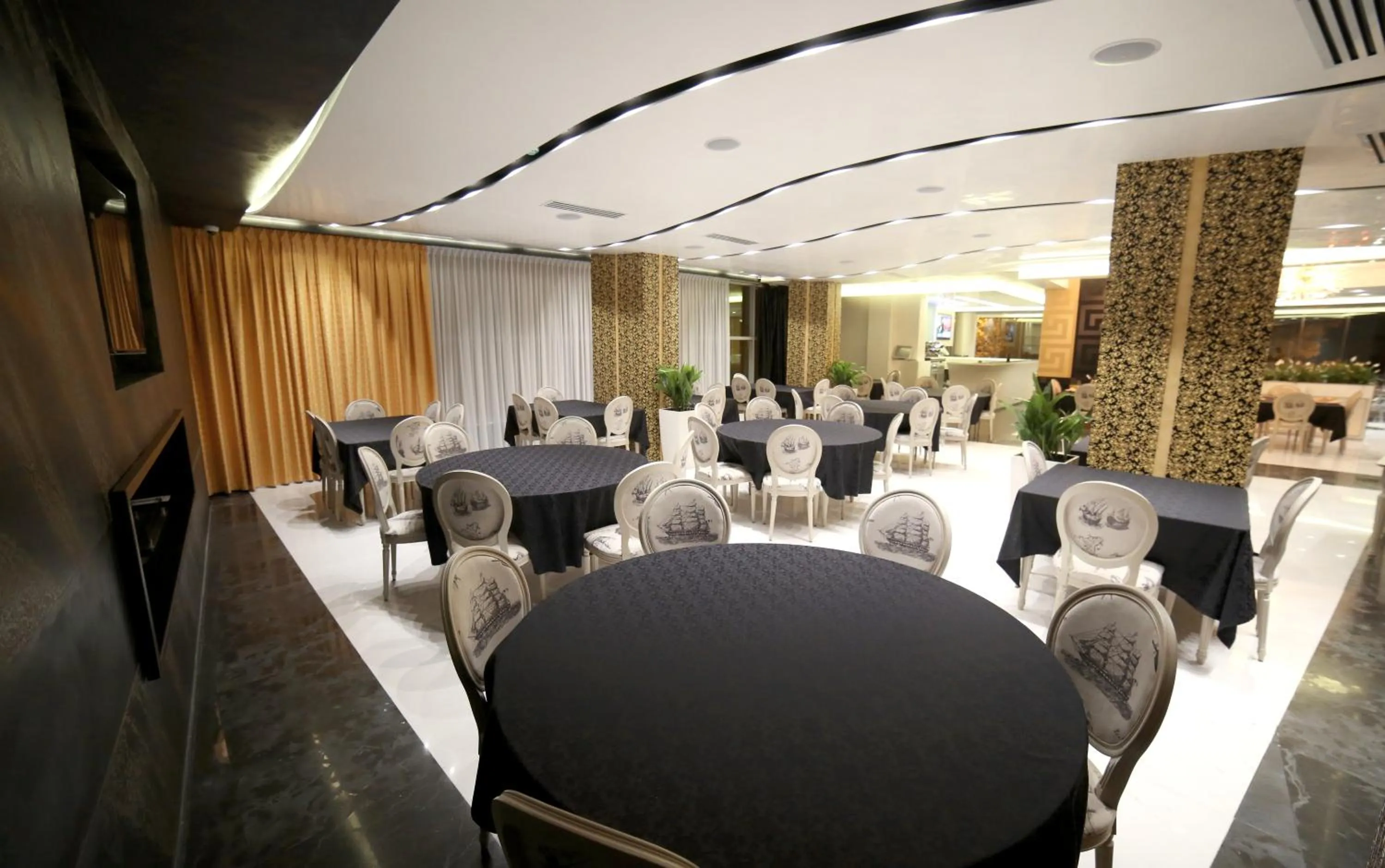 Coffee/tea facilities in Hotel Palace