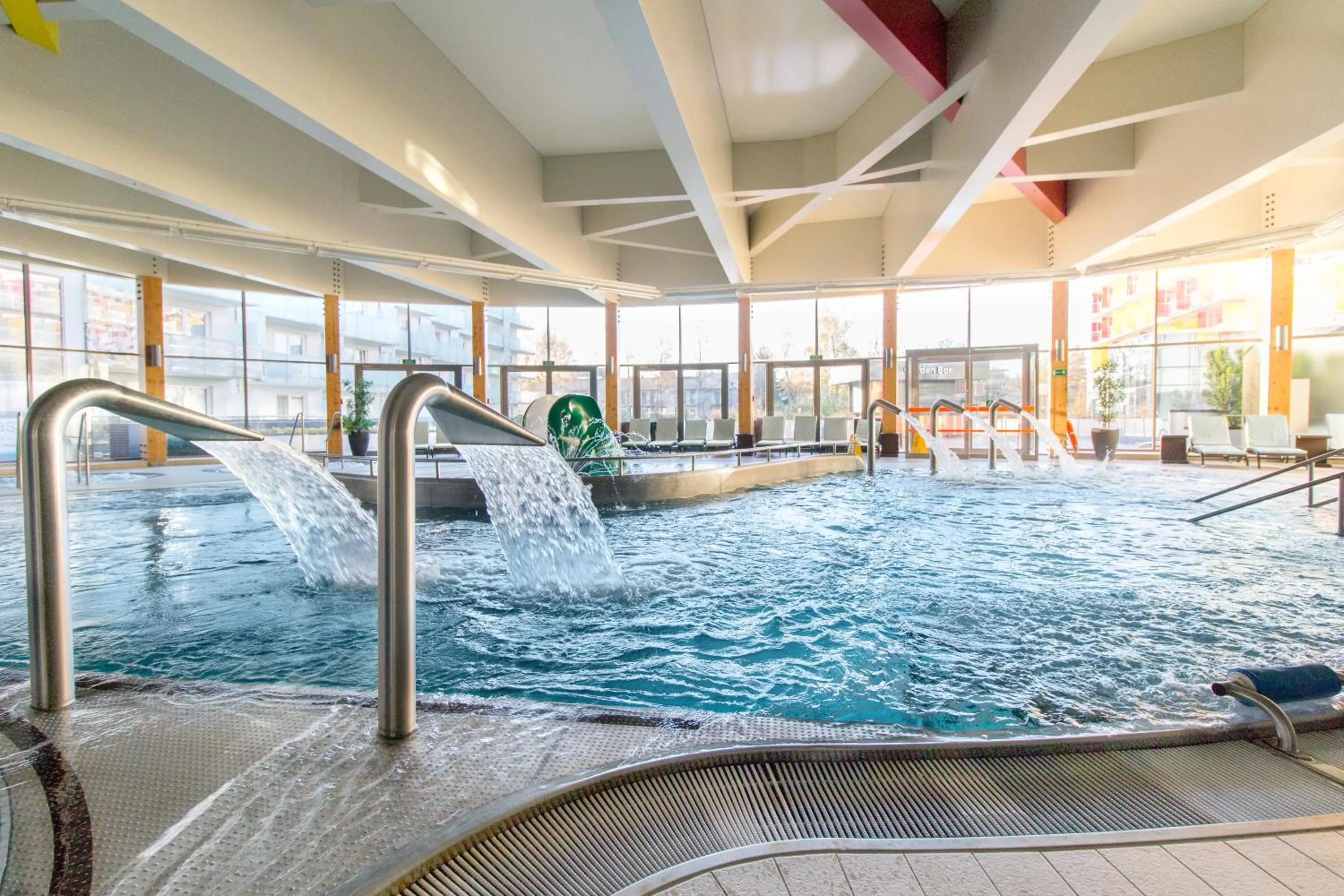 Swimming pool in Hotel Aquarius SPA