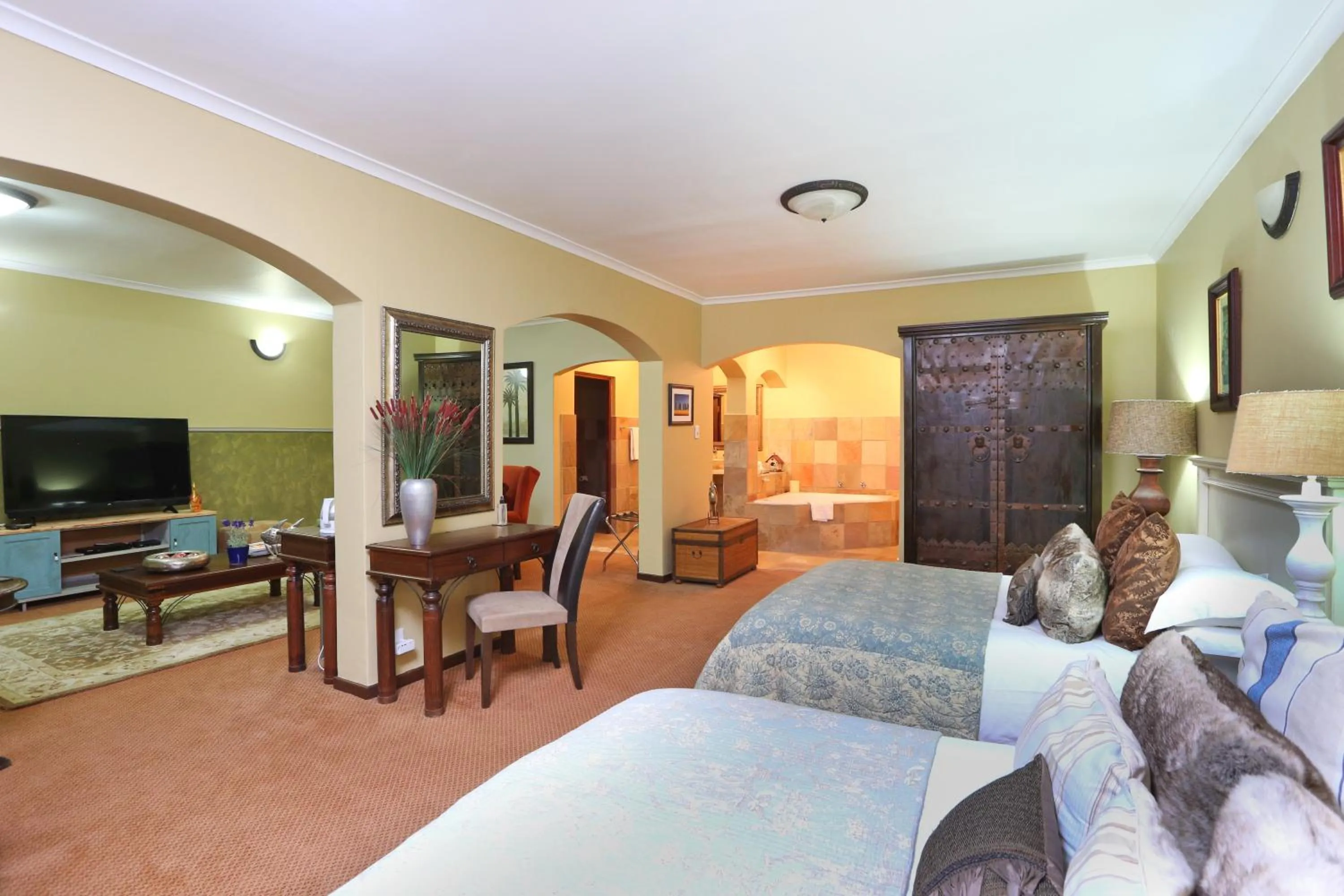 Bed in Shangri-La Manor