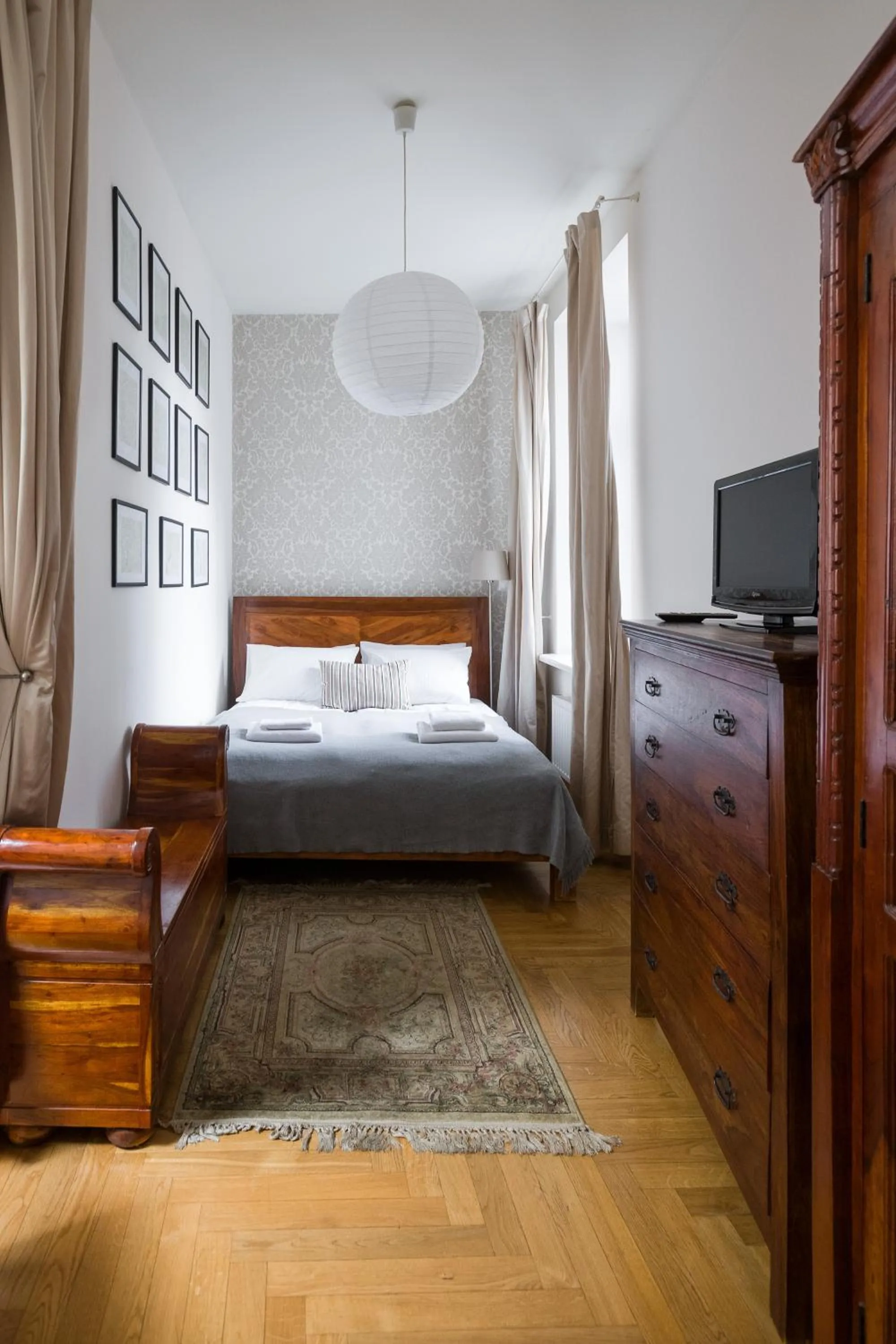 Bedroom, Bed in Yourplace Biskupia Old Town Apartments