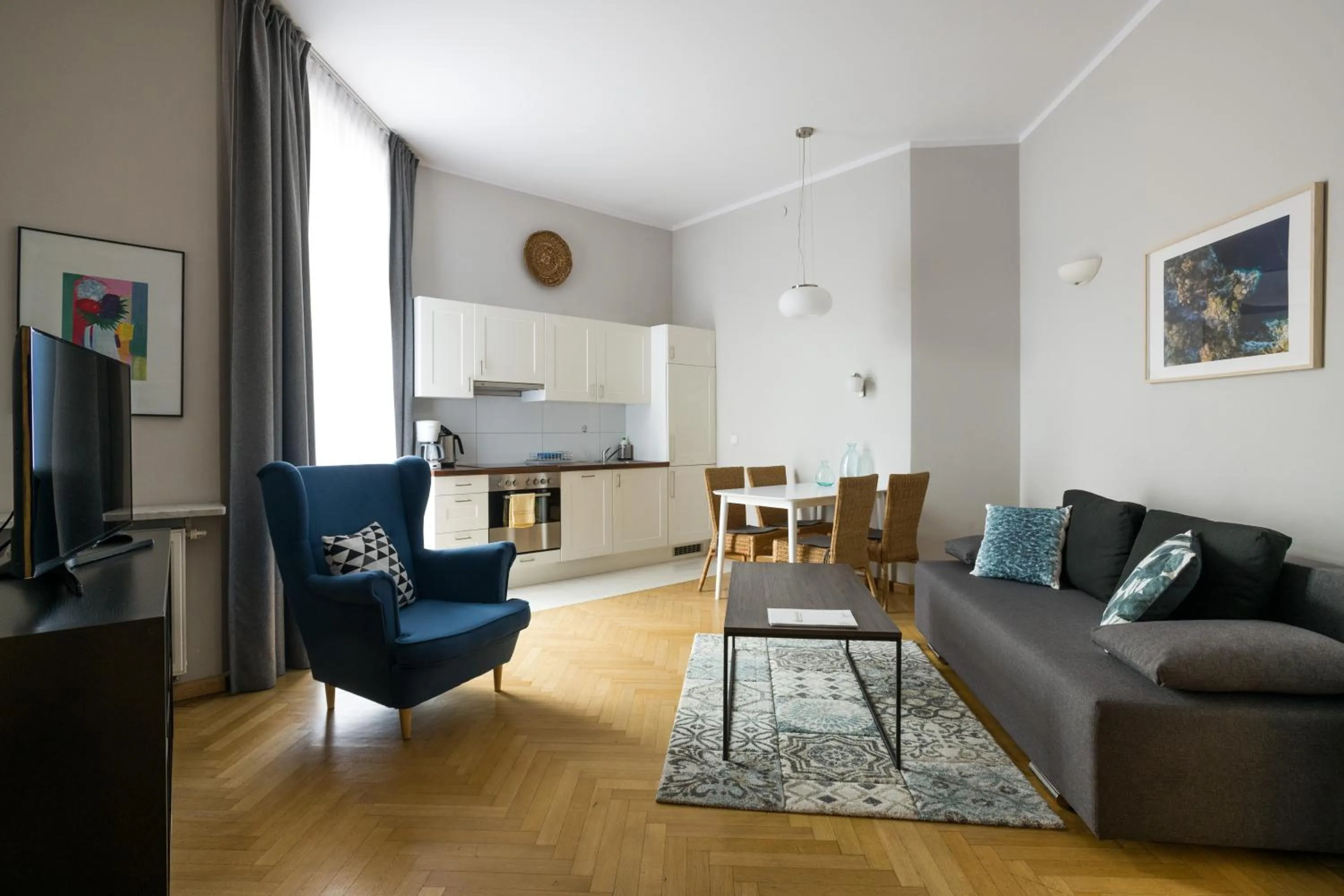 Seating area in Yourplace Biskupia Old Town Apartments