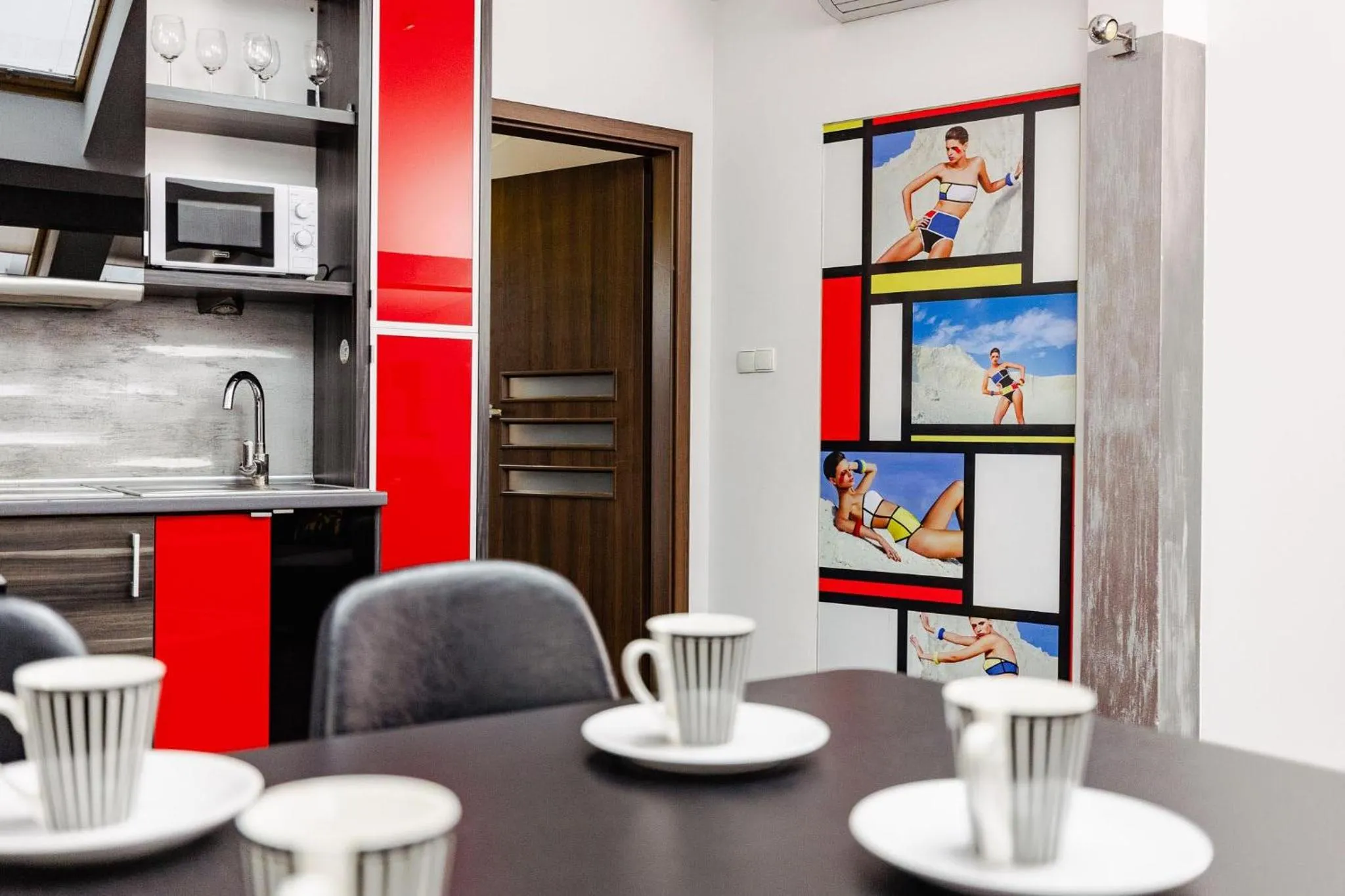 Kitchen or kitchenette in Yourplace Biskupia Old Town Apartments