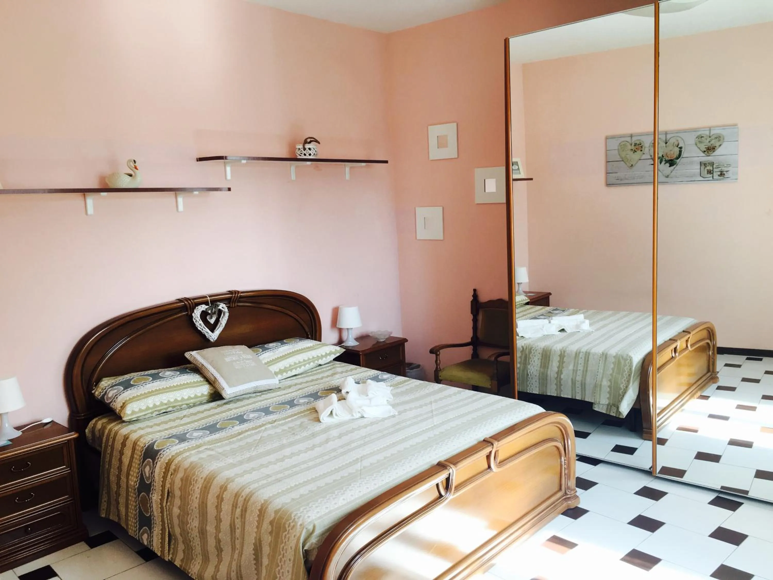 Photo of the whole room, Bed in Pollutrendy