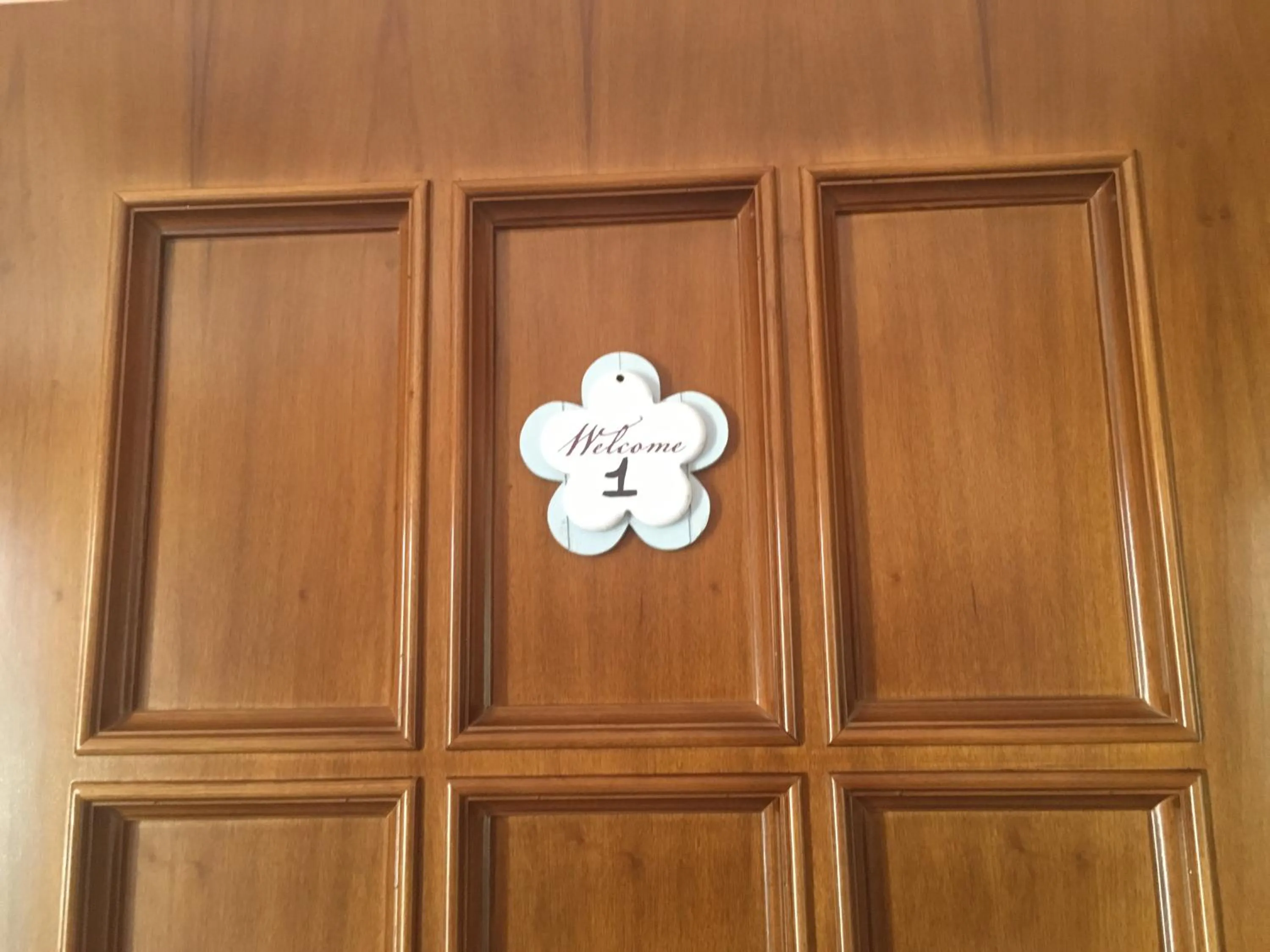 Decorative detail in Pollutrendy