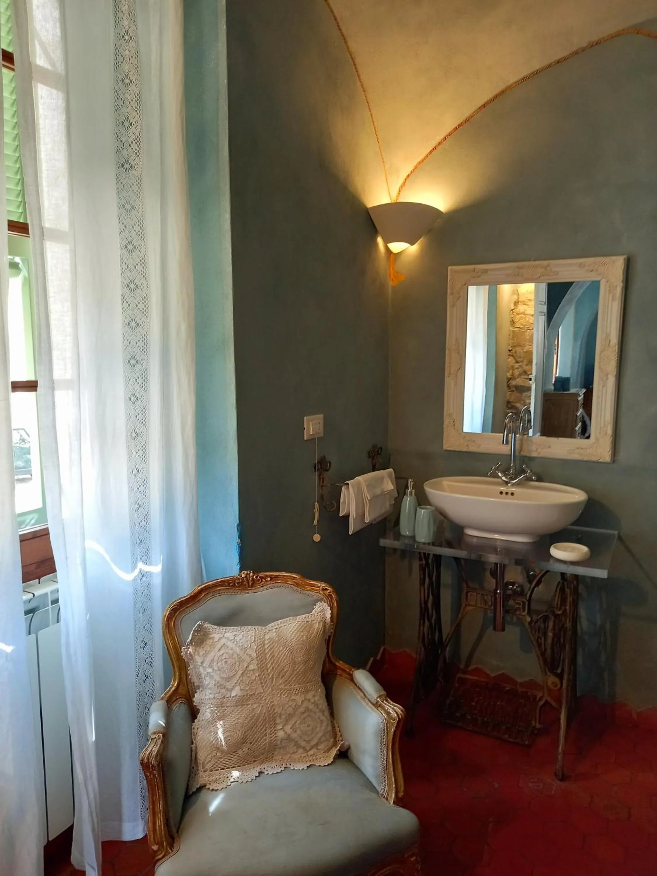 Bathroom in La Casa Rosa