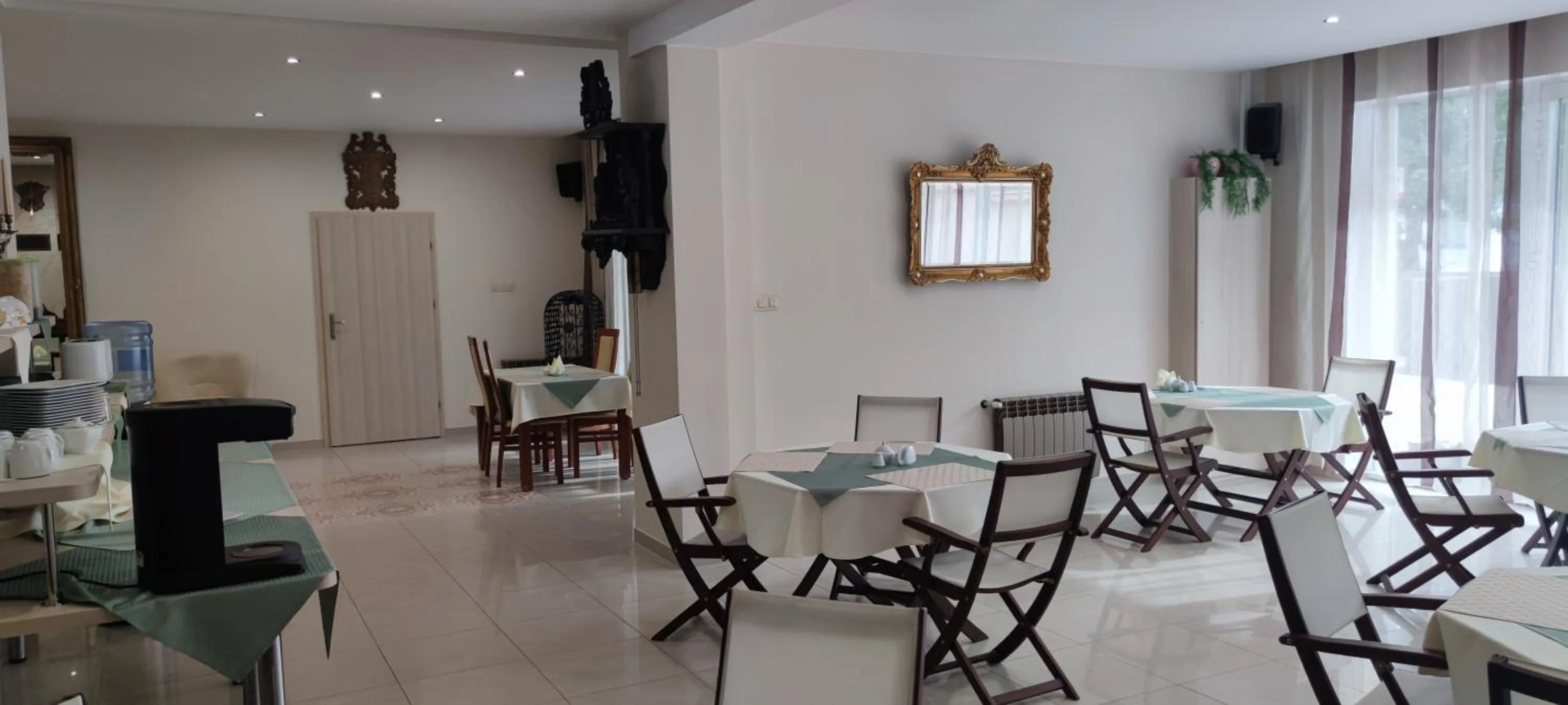 Dining area in Villa Gdańsk