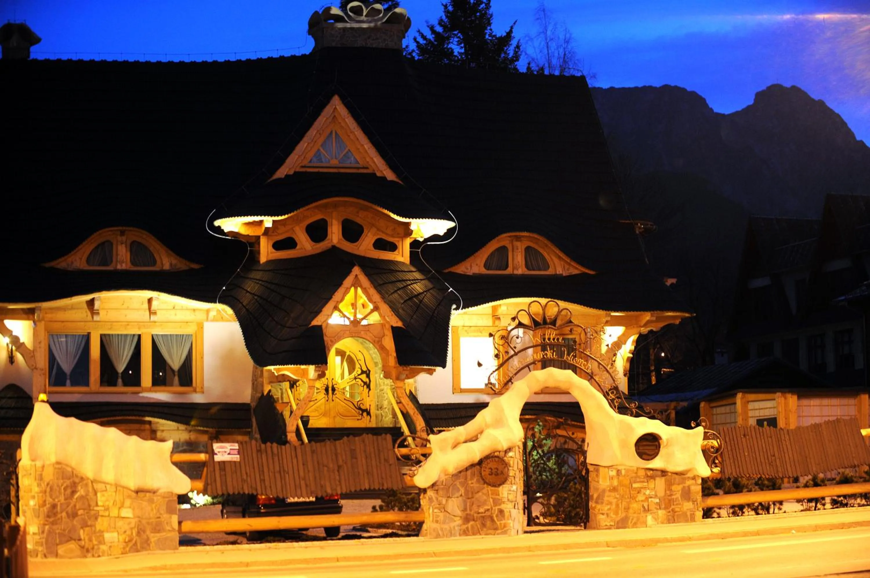 Facade/entrance in Willa Kominiarski Wierch