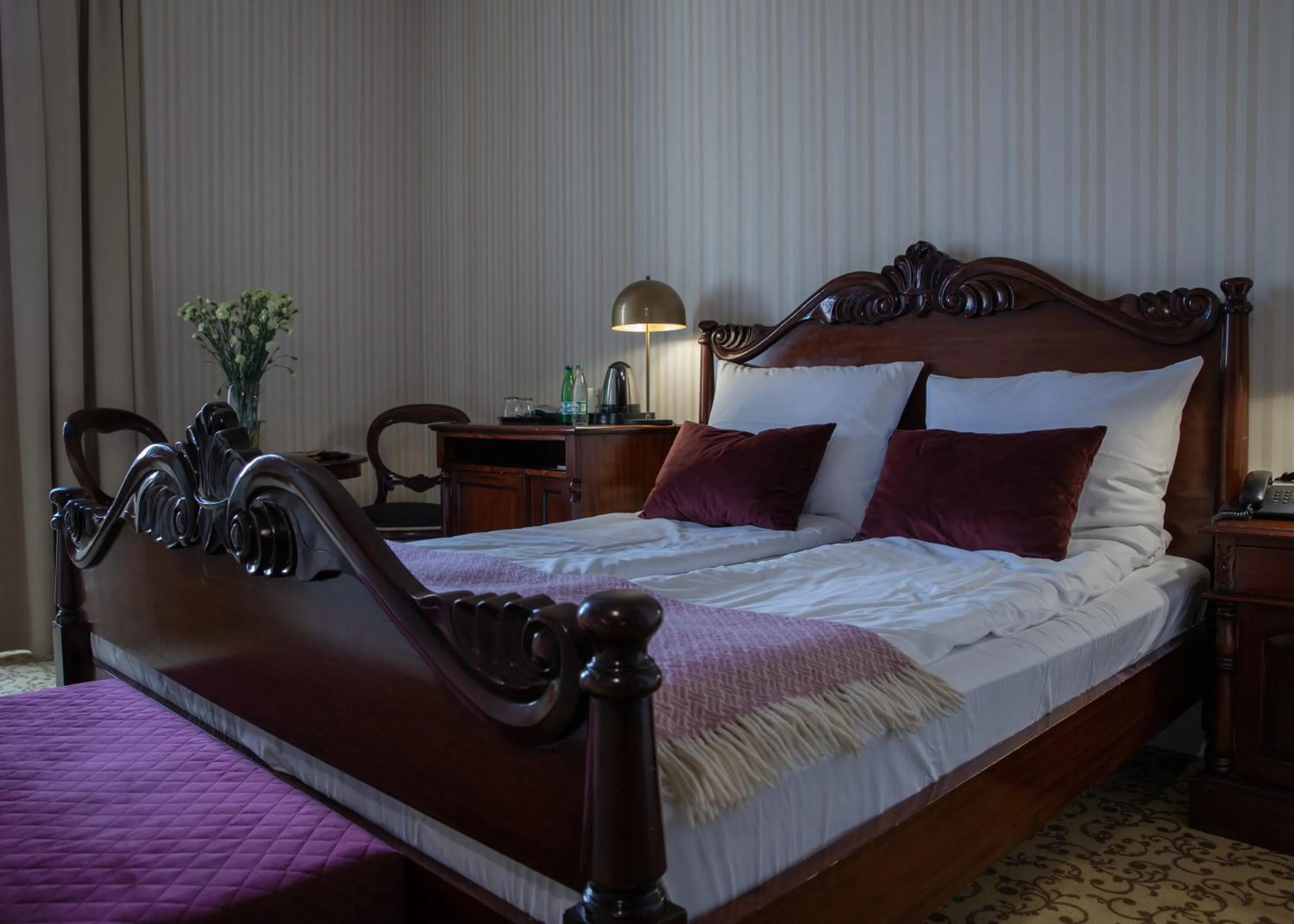 Bed in Hotel Dębowy Biowellness & SPA Góry Sowie