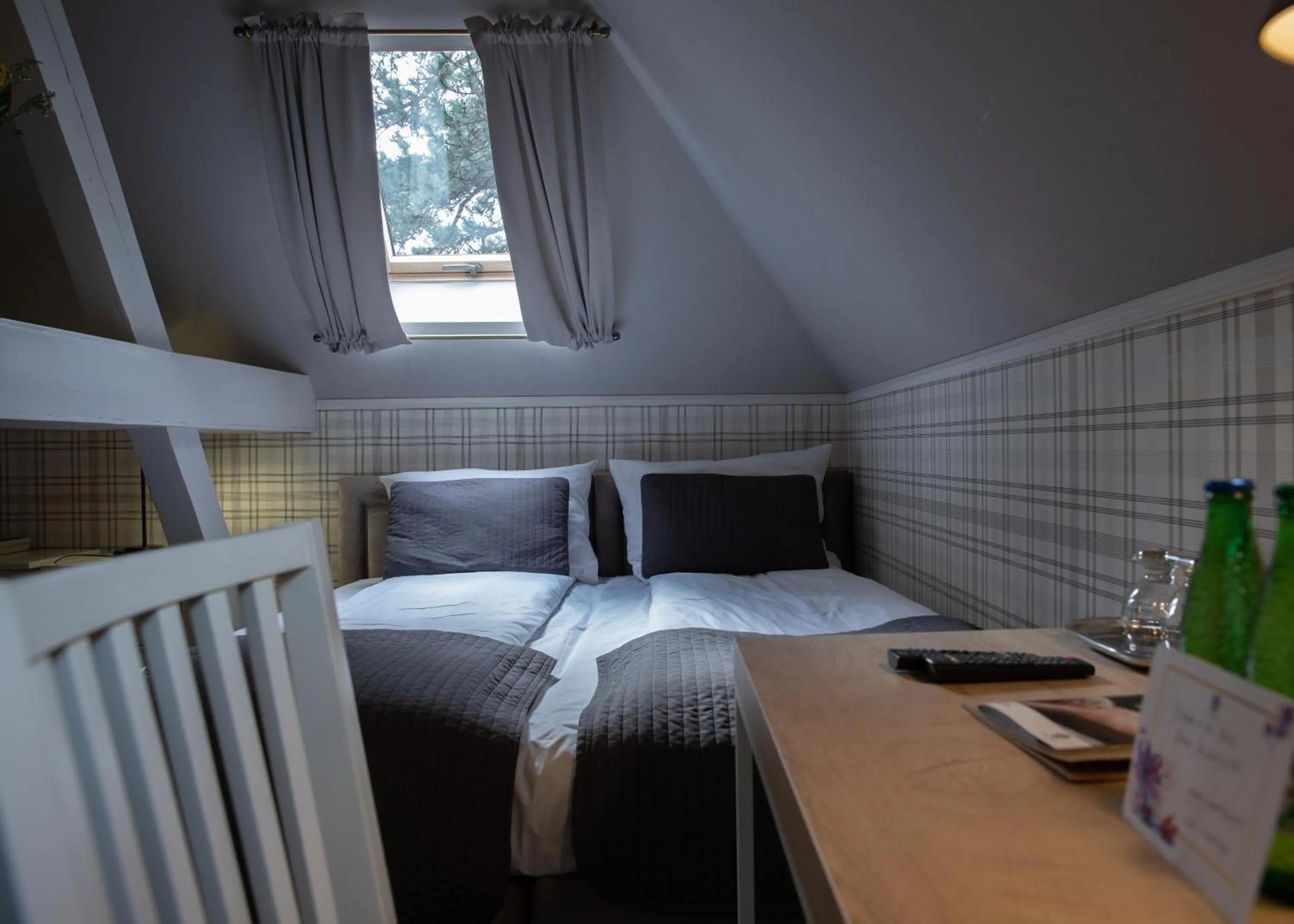 Bed in Hotel Dębowy Biowellness & SPA Góry Sowie