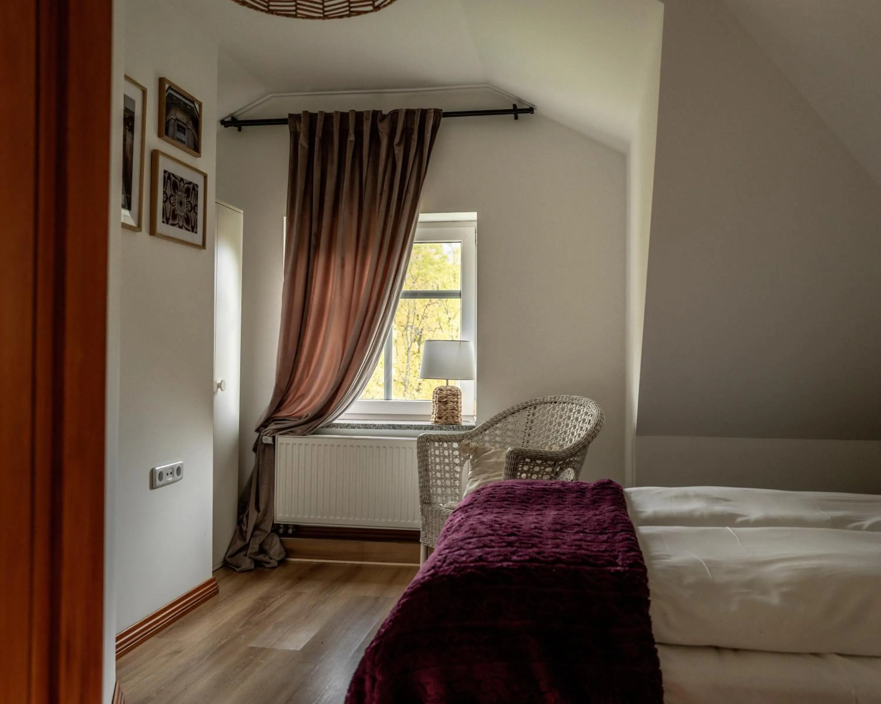 Bed in Hotel Dębowy Biowellness & SPA Góry Sowie