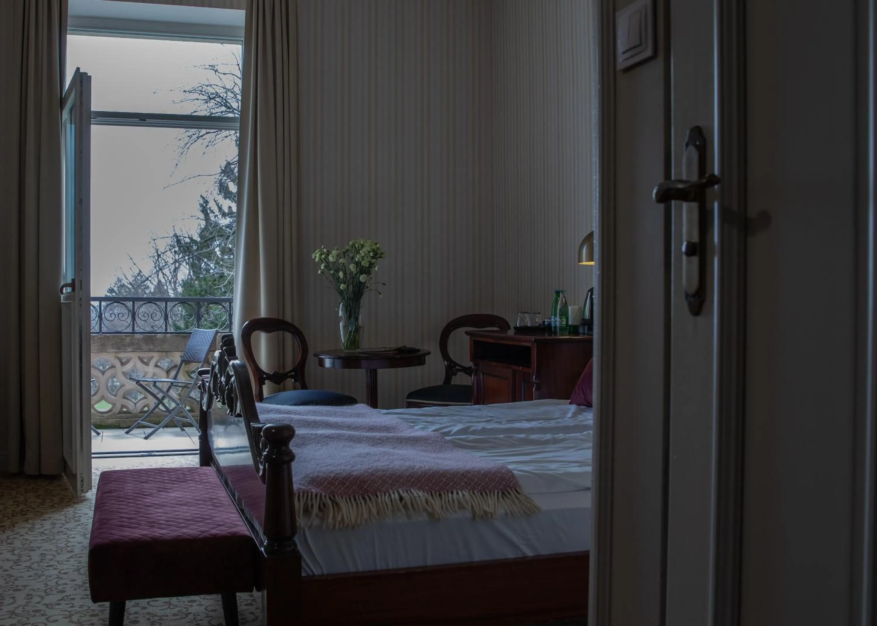 Bed in Hotel Dębowy Biowellness & SPA Góry Sowie