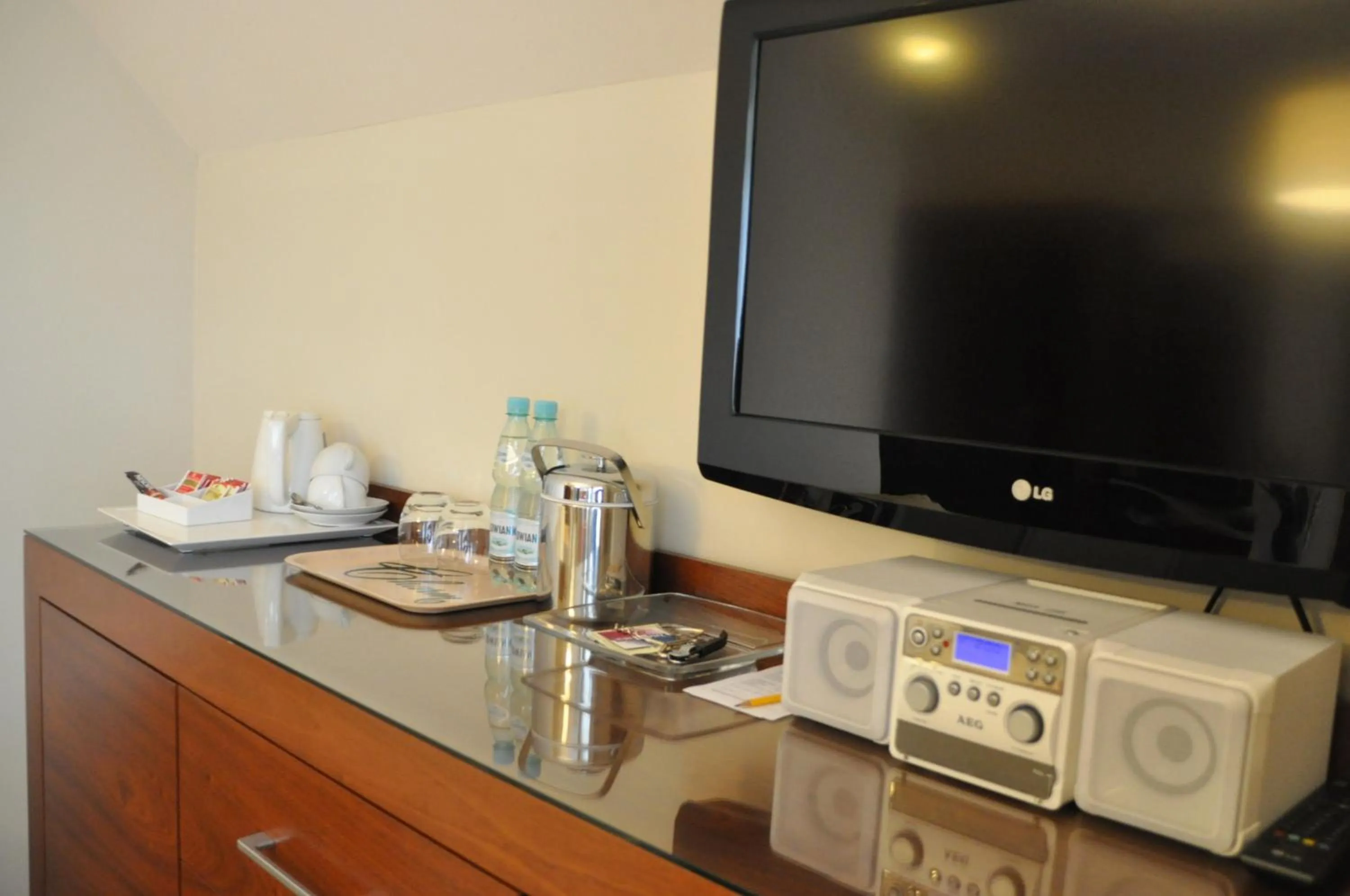 TV and multimedia in Hotel Atrium