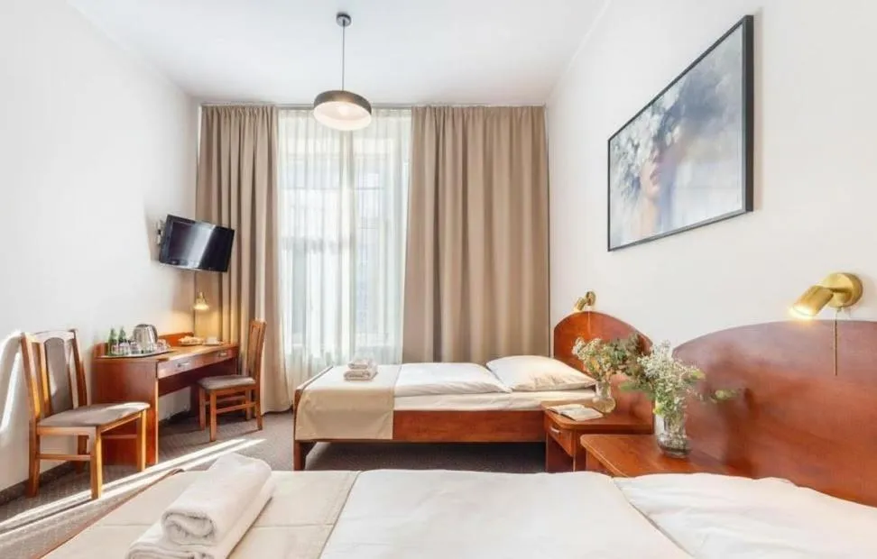 Bedroom, Bed in Hotel Lothus