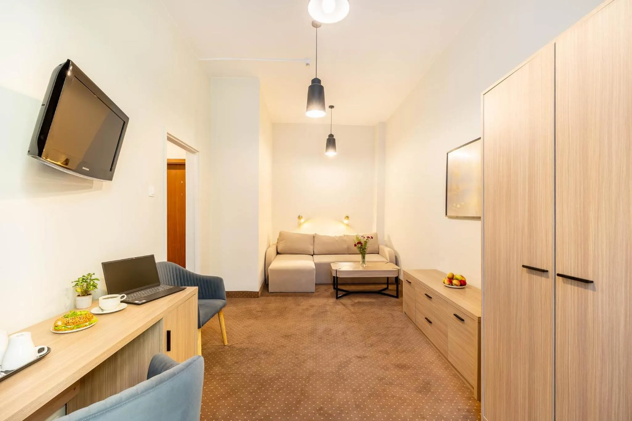 TV and multimedia, Bed in Hotel Lothus