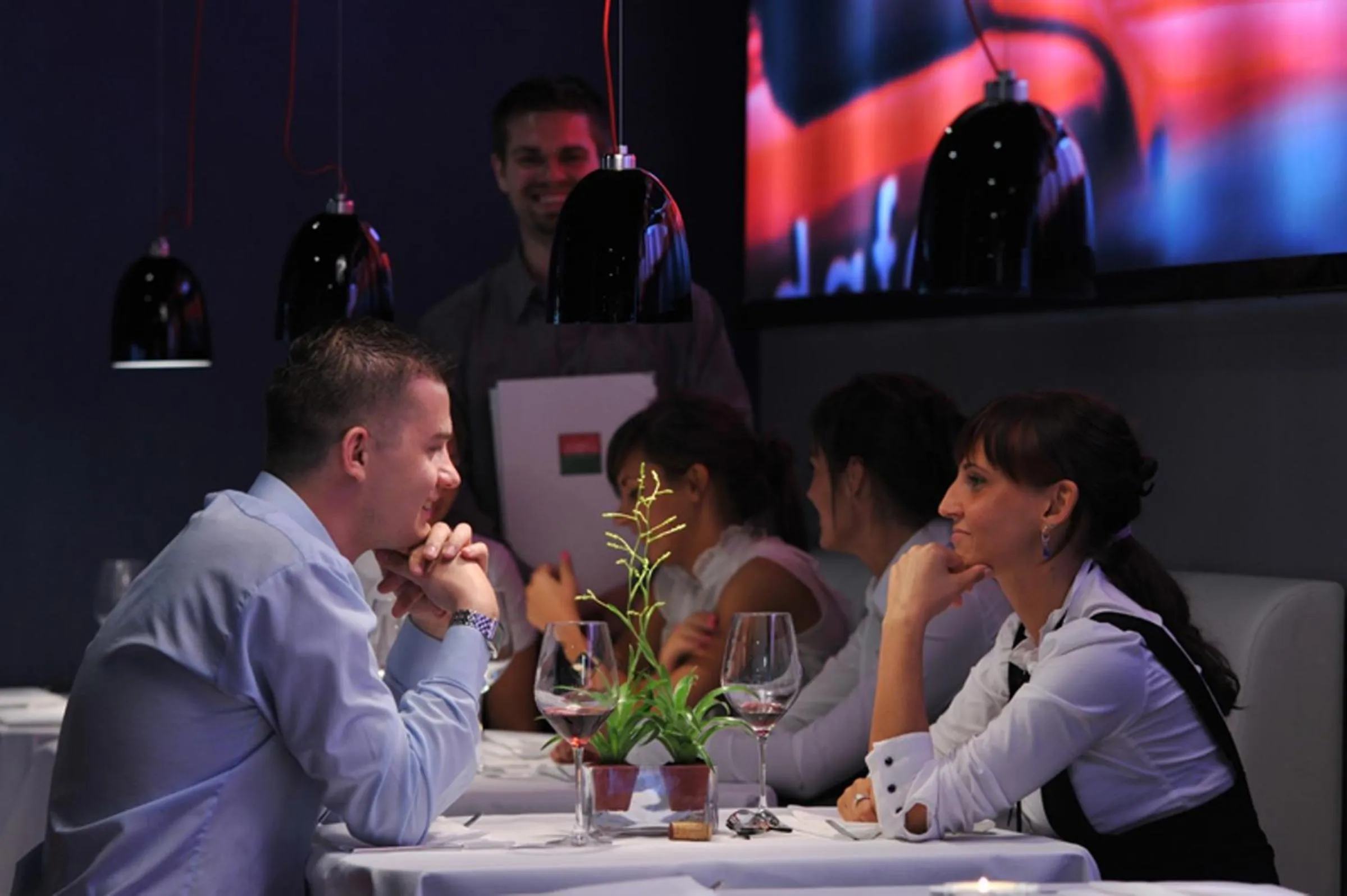 Restaurant/places to eat in Silver Hotel & Gokart Center