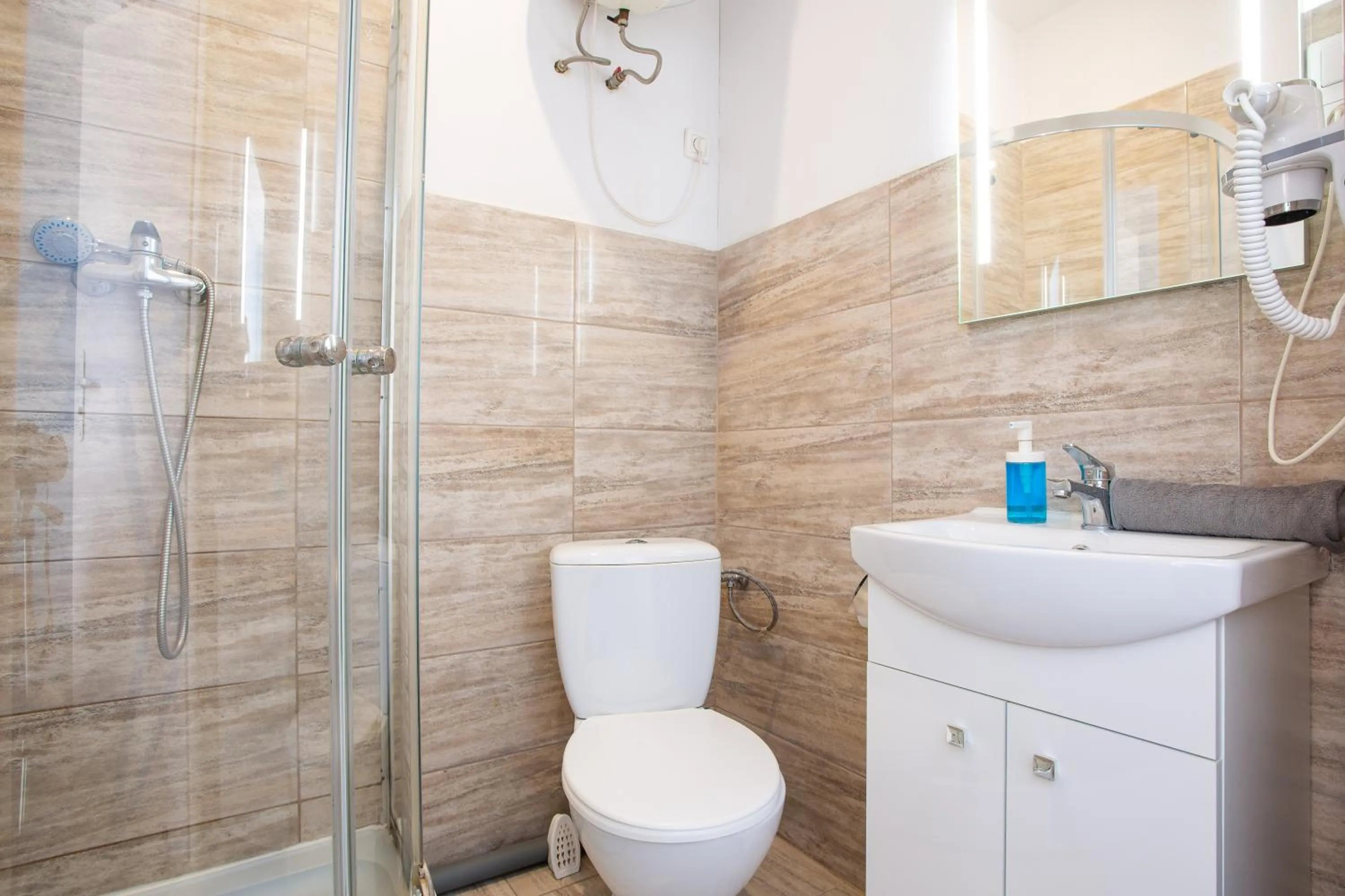 Shower in Moon Hostel Wrocław