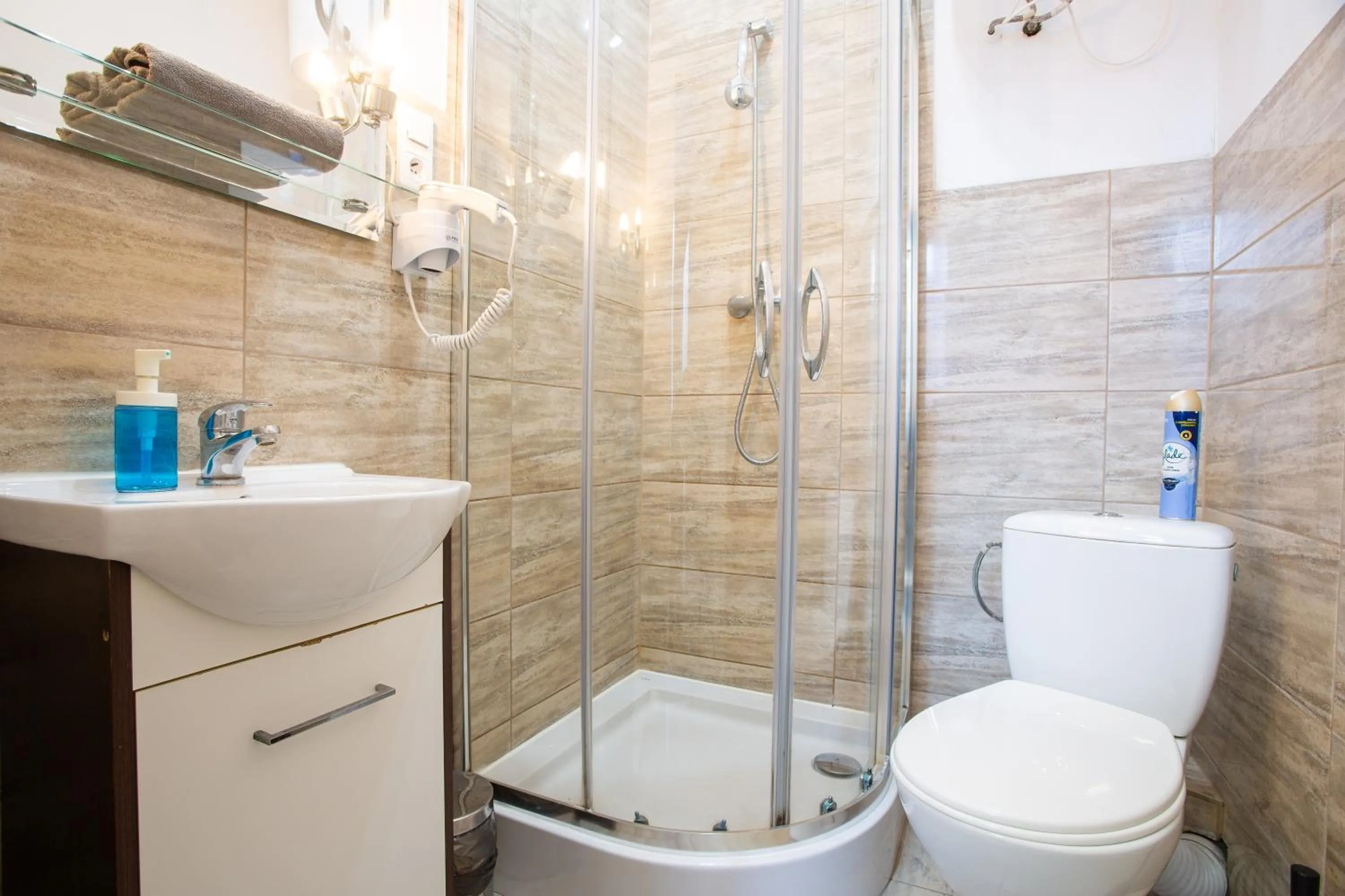 Shower in Moon Hostel Wrocław