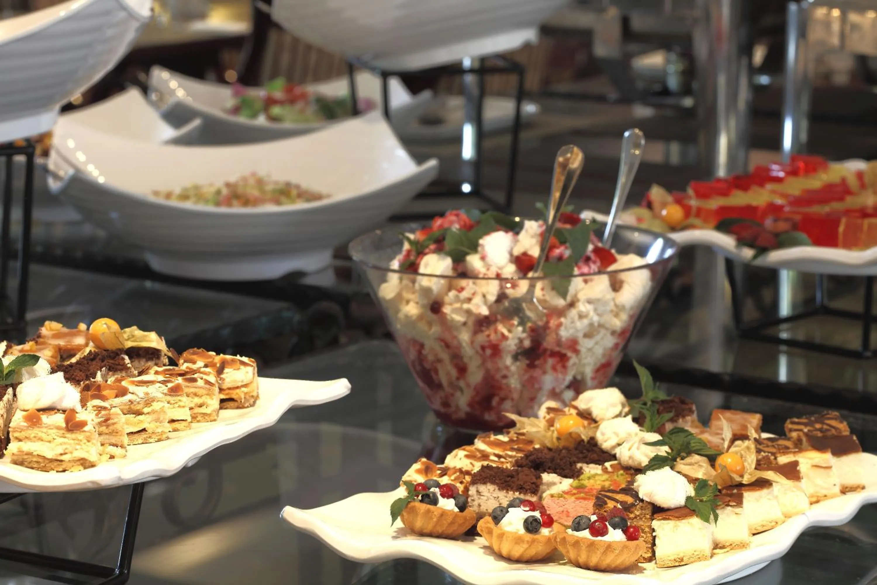 Food and drinks in Park Rekreacyjno-Biznesowy Las Woda