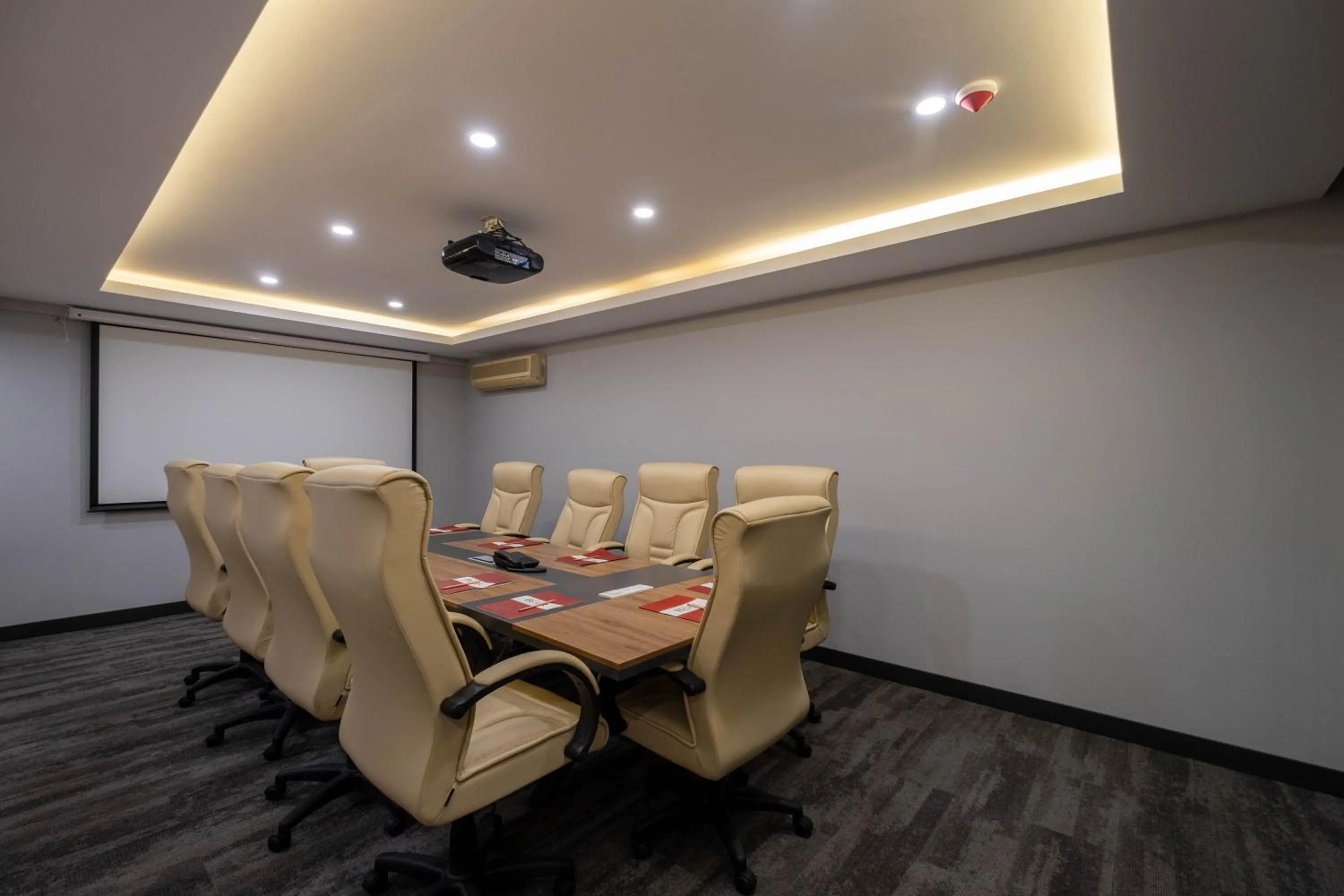 Meeting/conference room in Berr Hotel
