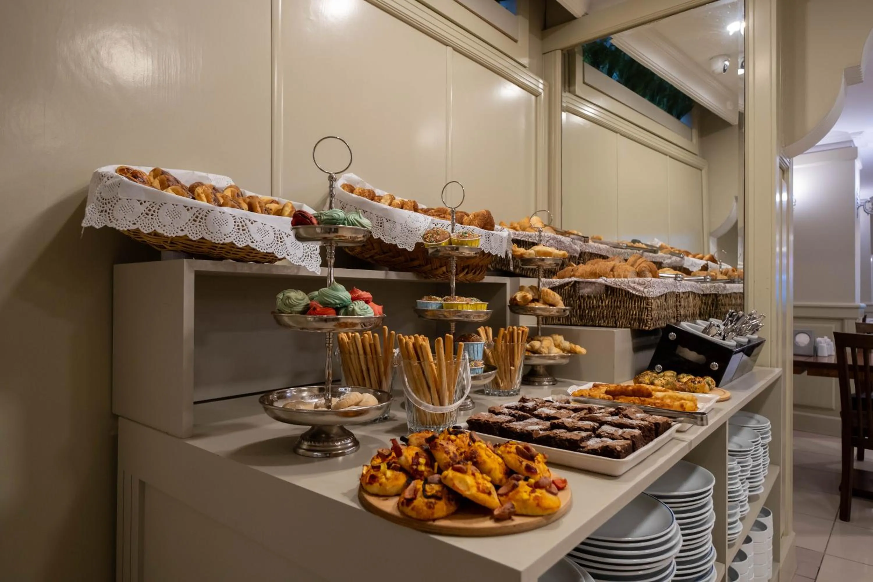 Breakfast in Berr Hotel