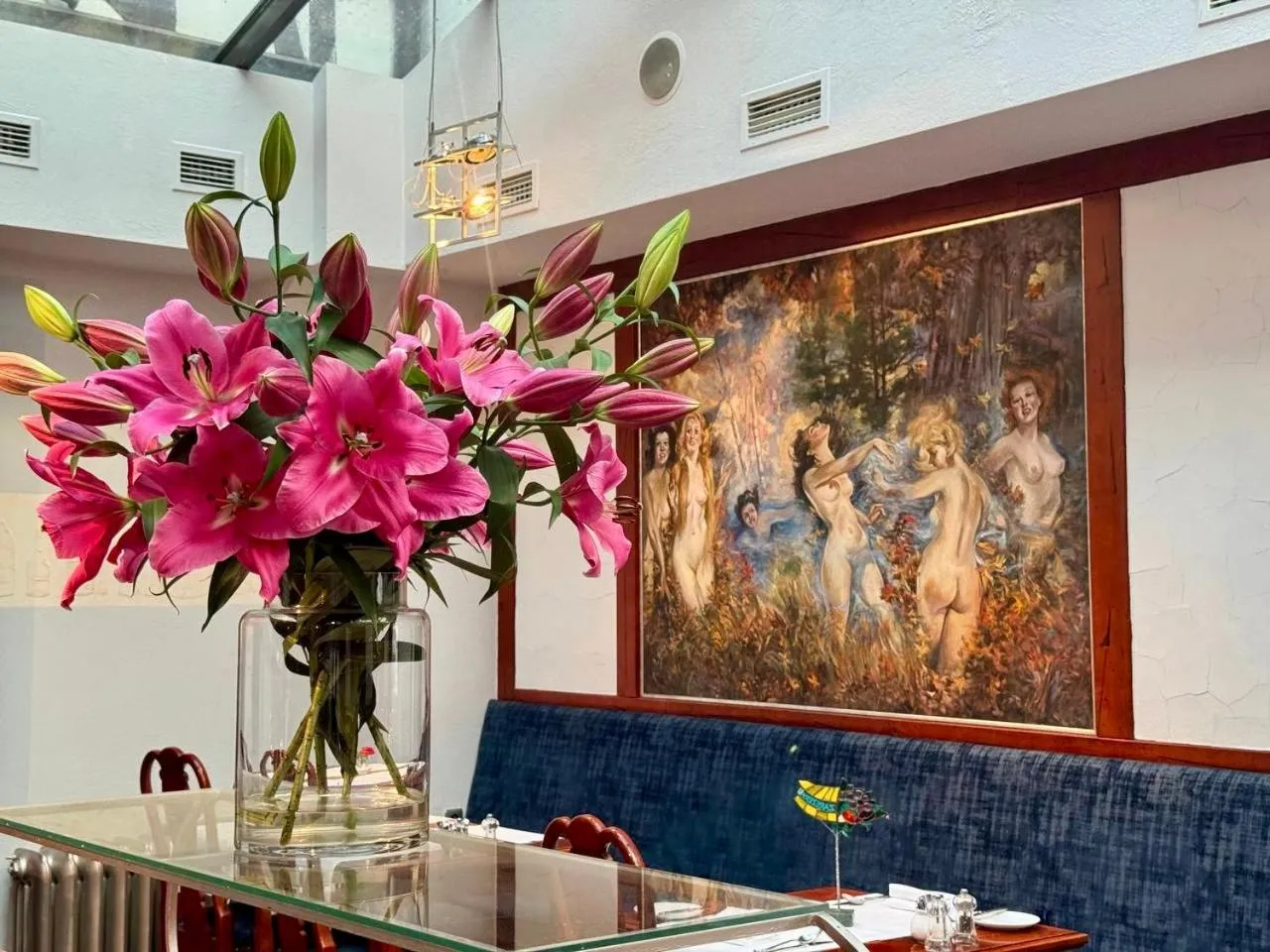 Restaurant/places to eat in Hotel Rejs