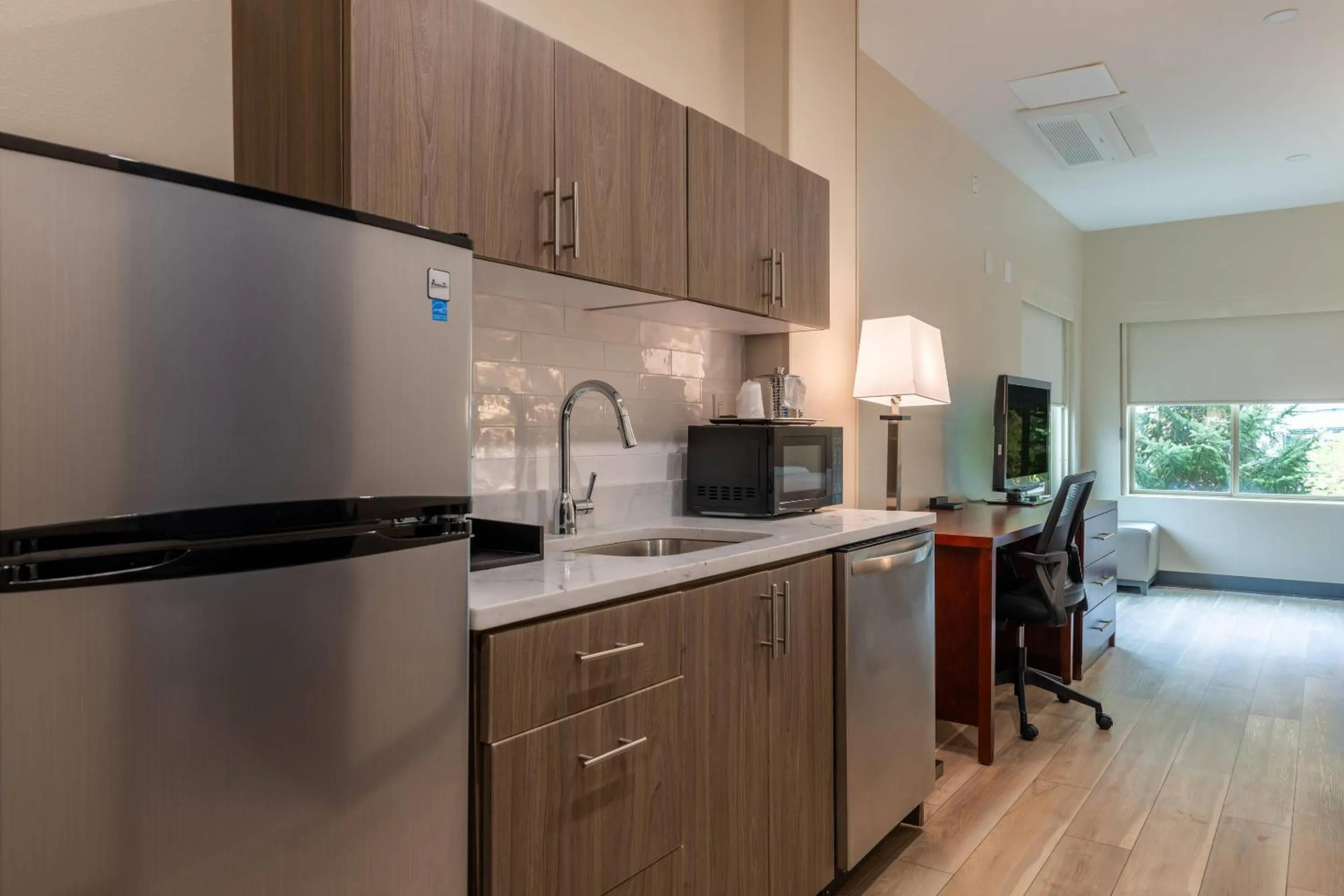 Bedroom in The Chandler Inn Bethlehem - Littleton, an Ascend Collection Hotel