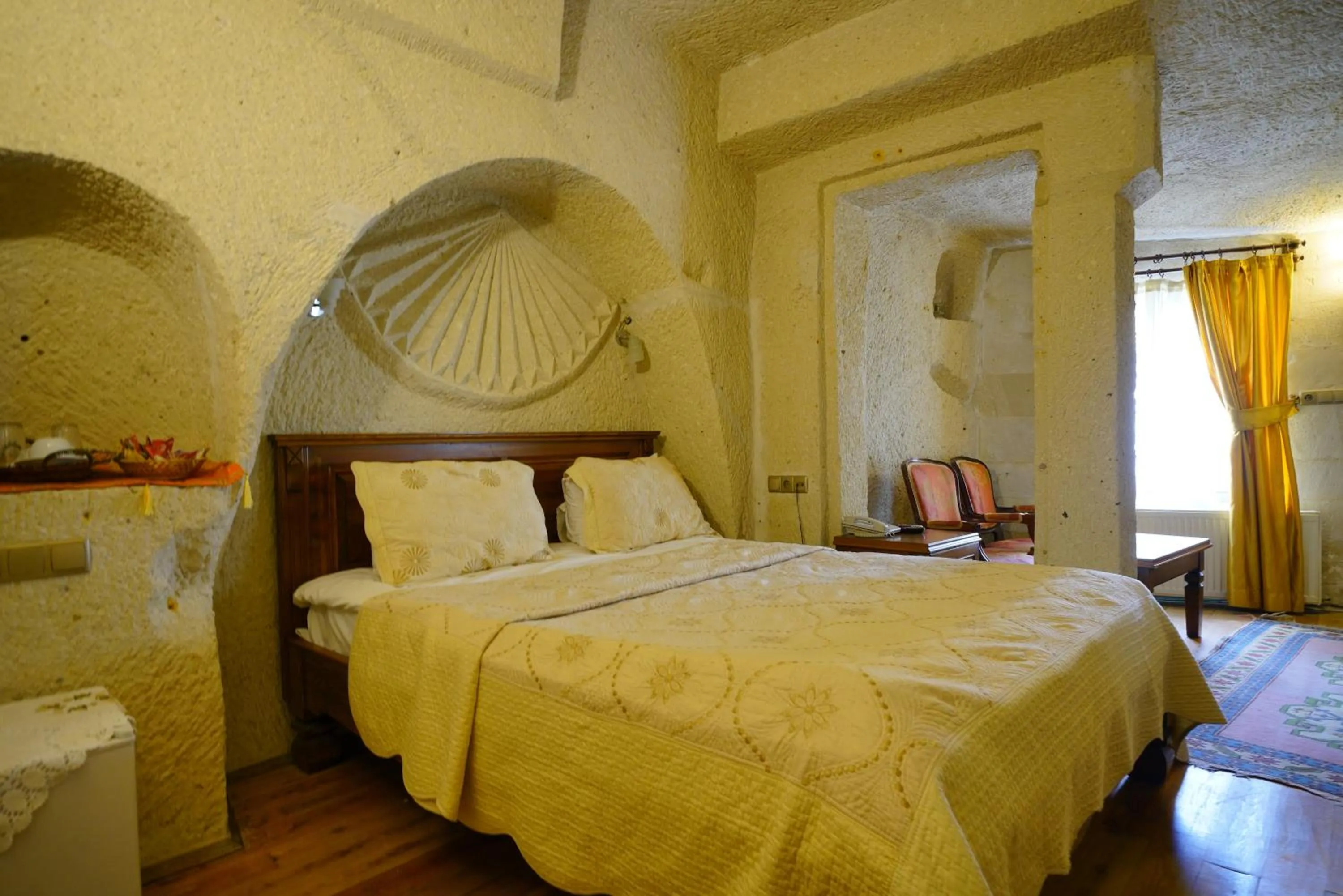 Bed in Vezir Cave Suites