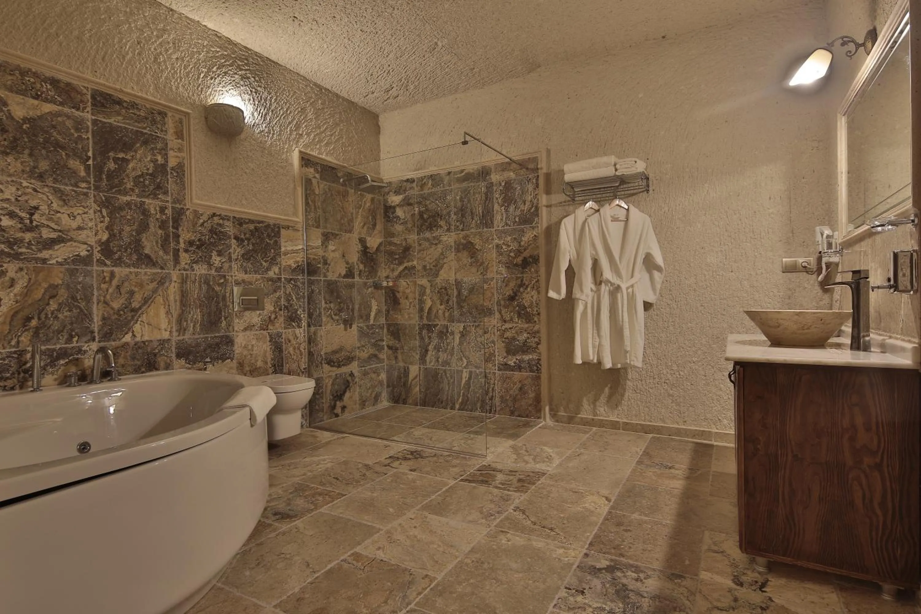 Bathroom in Vezir Cave Suites