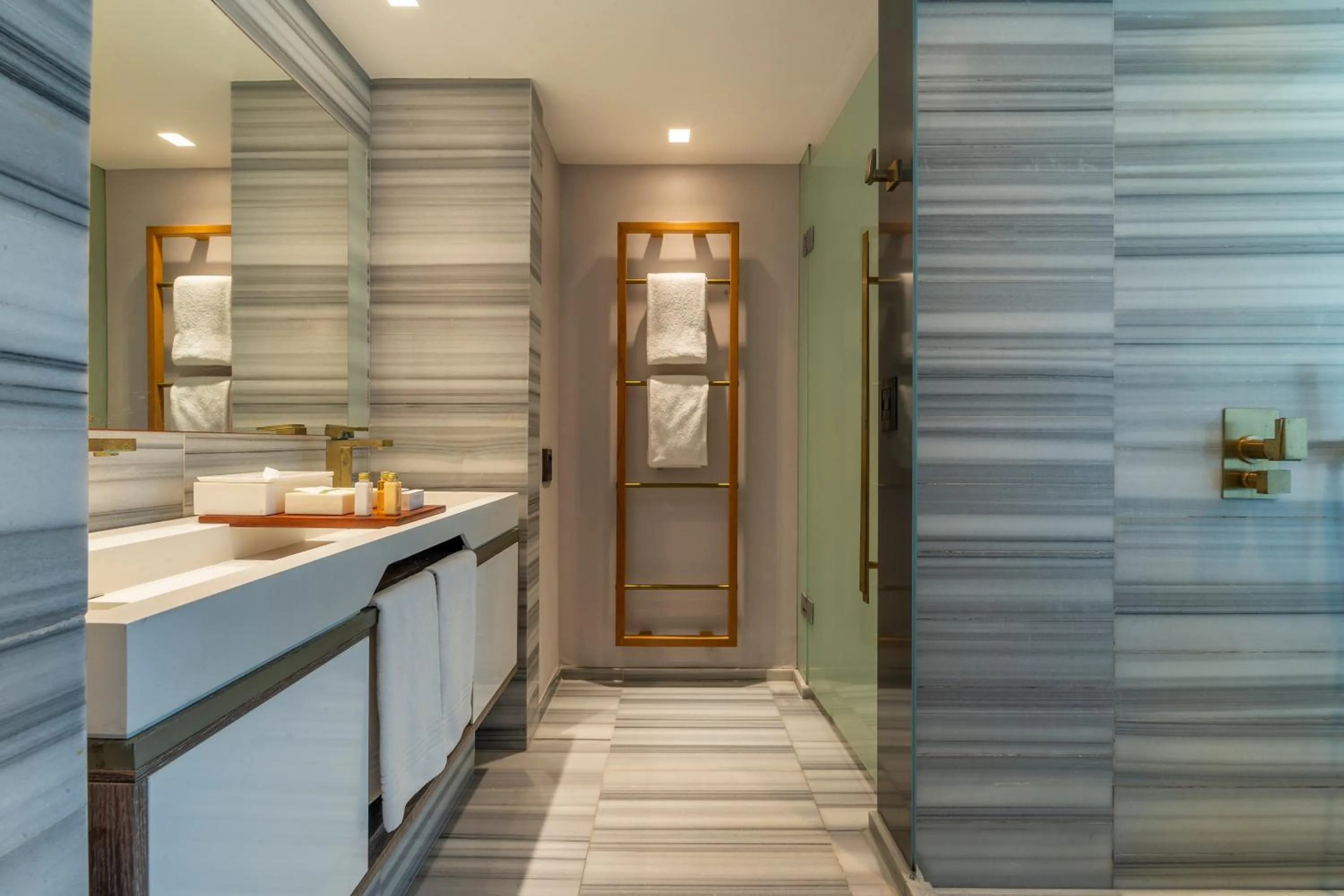 Bathroom in Lifestyle Laghetto Collection