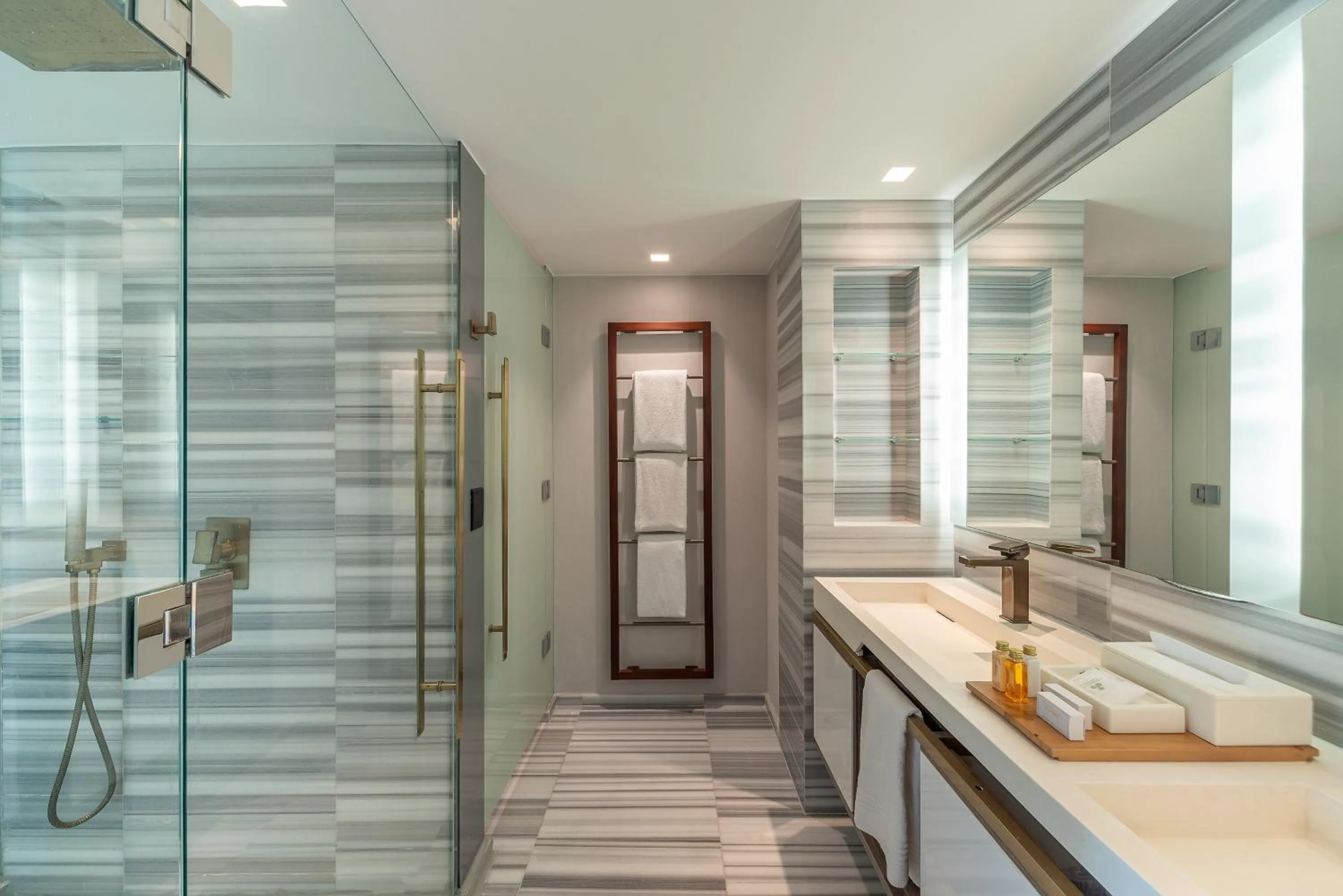 Bathroom in Lifestyle Laghetto Collection