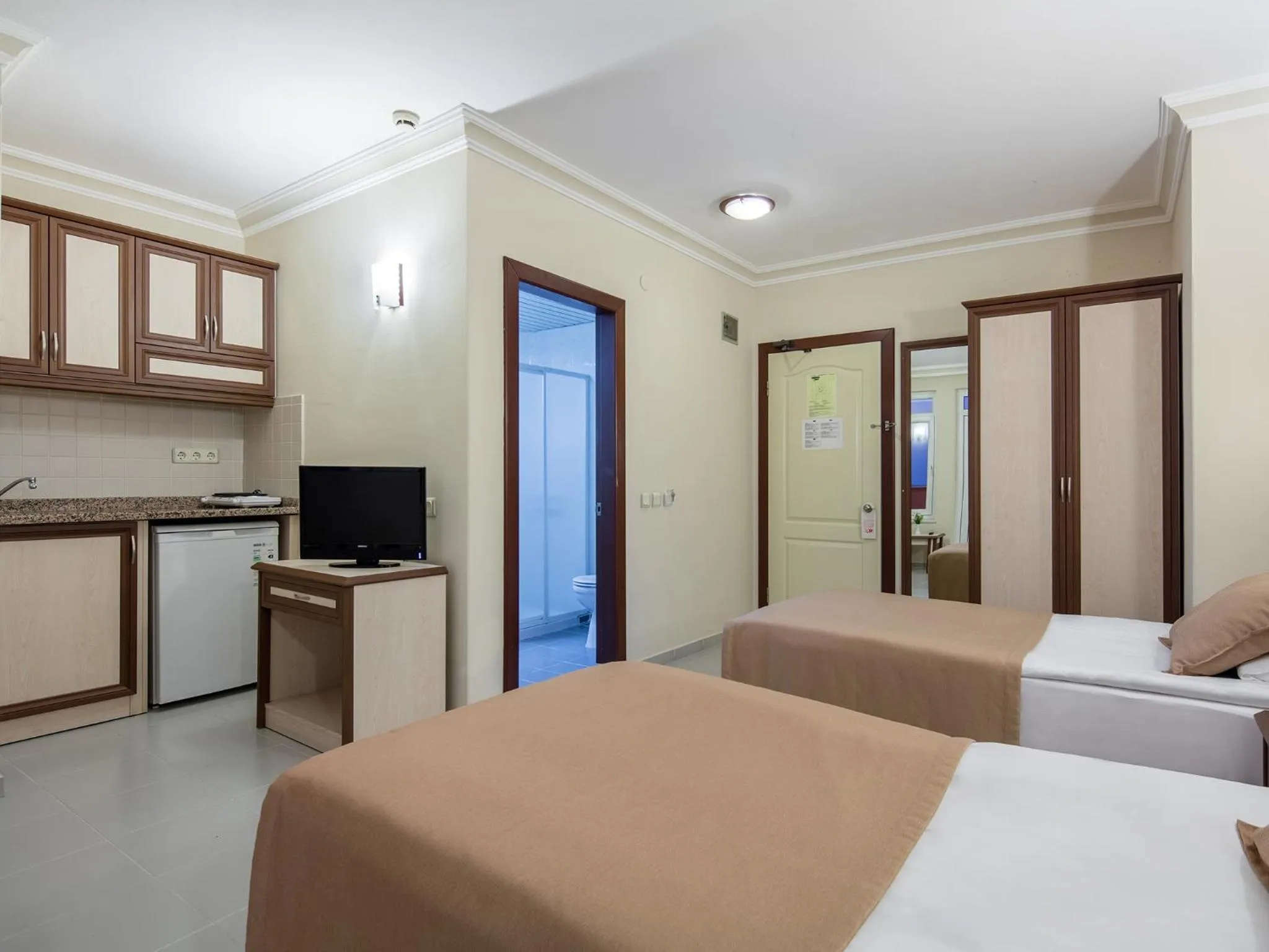 Bedroom, Bed in May Flower Apart Hotel