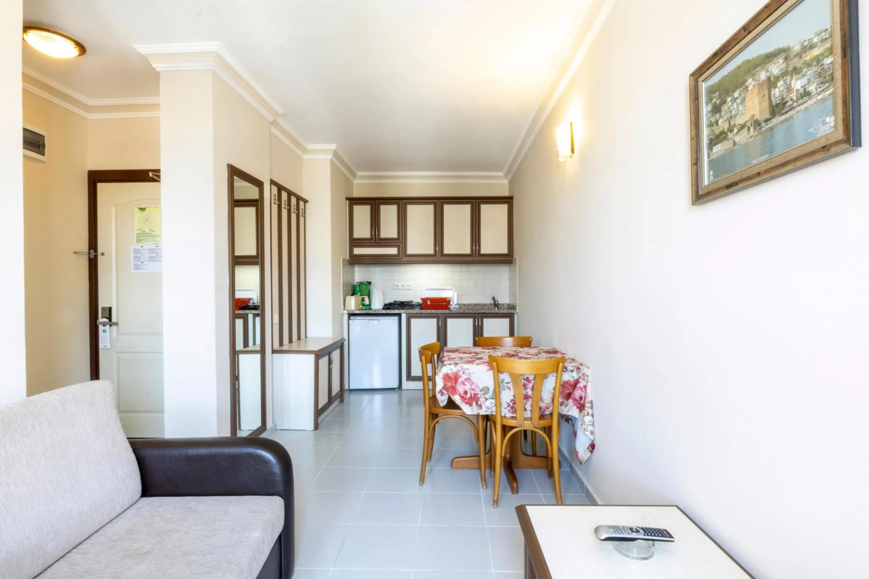 Kitchen or kitchenette in May Flower Apart Hotel