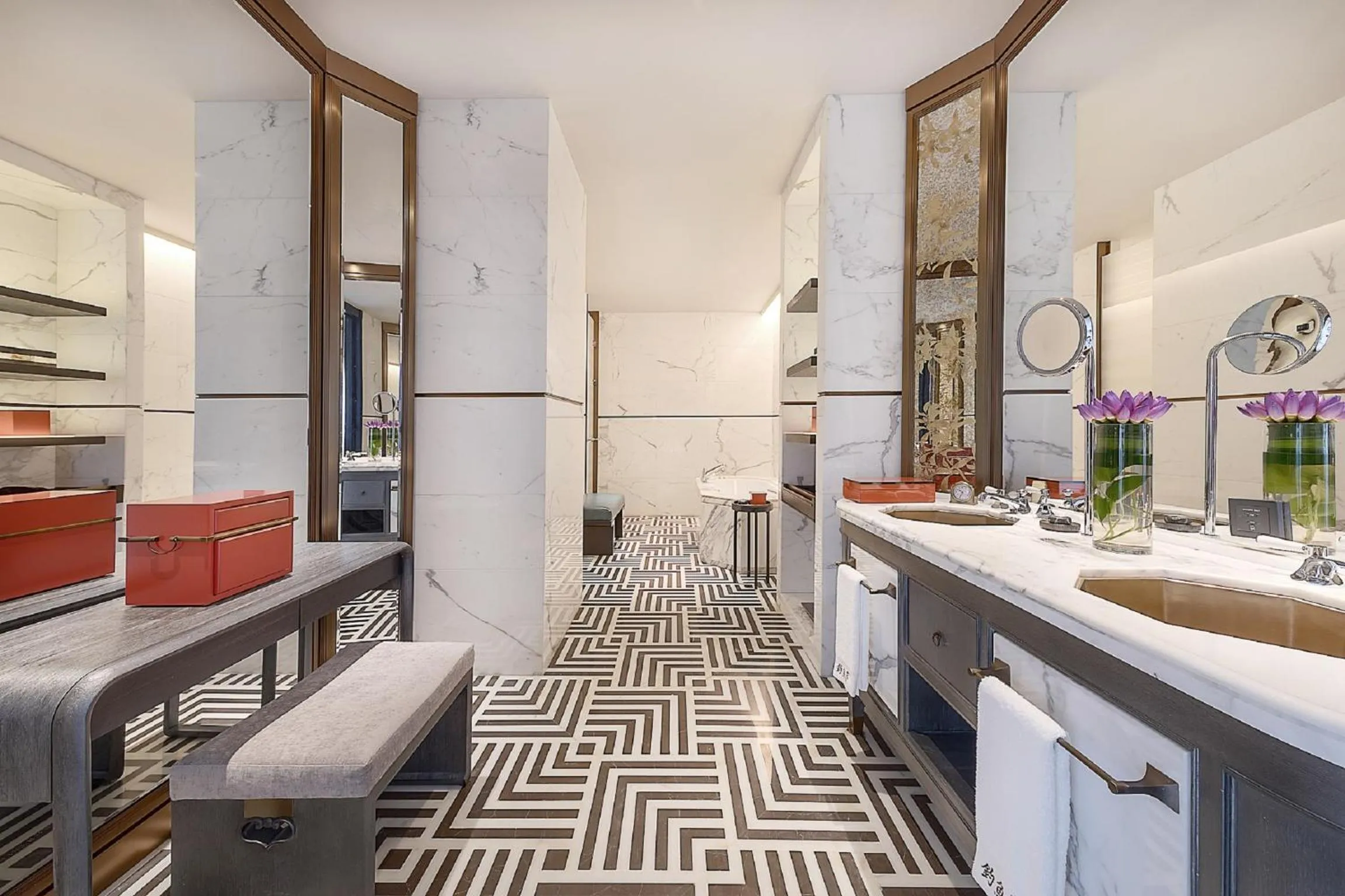 Bathroom in JiuTai Hotel Hangzhou