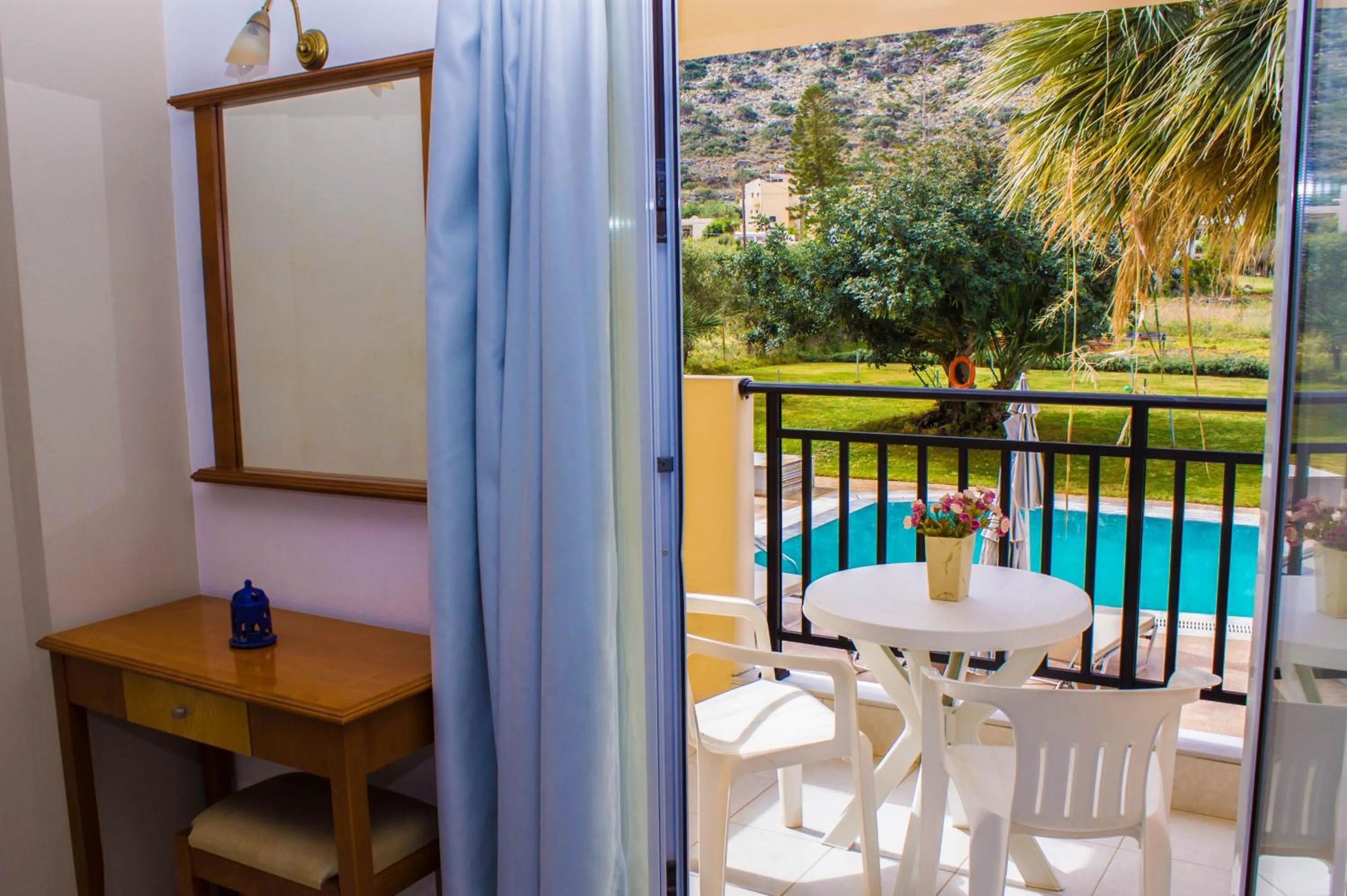 Balcony/Terrace in Sunshine Studios & Apartments