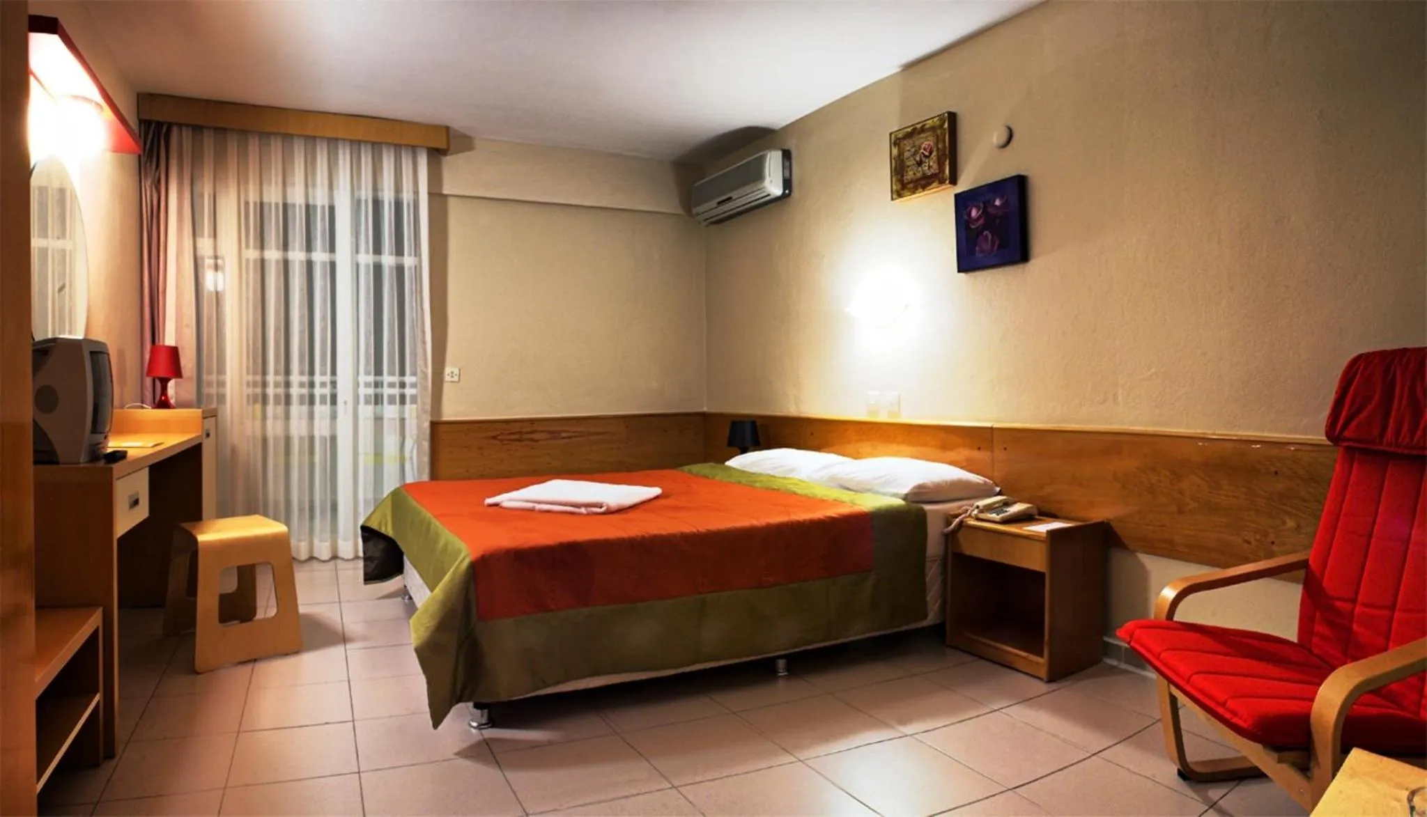 Bedroom in Hotel Golden Gate