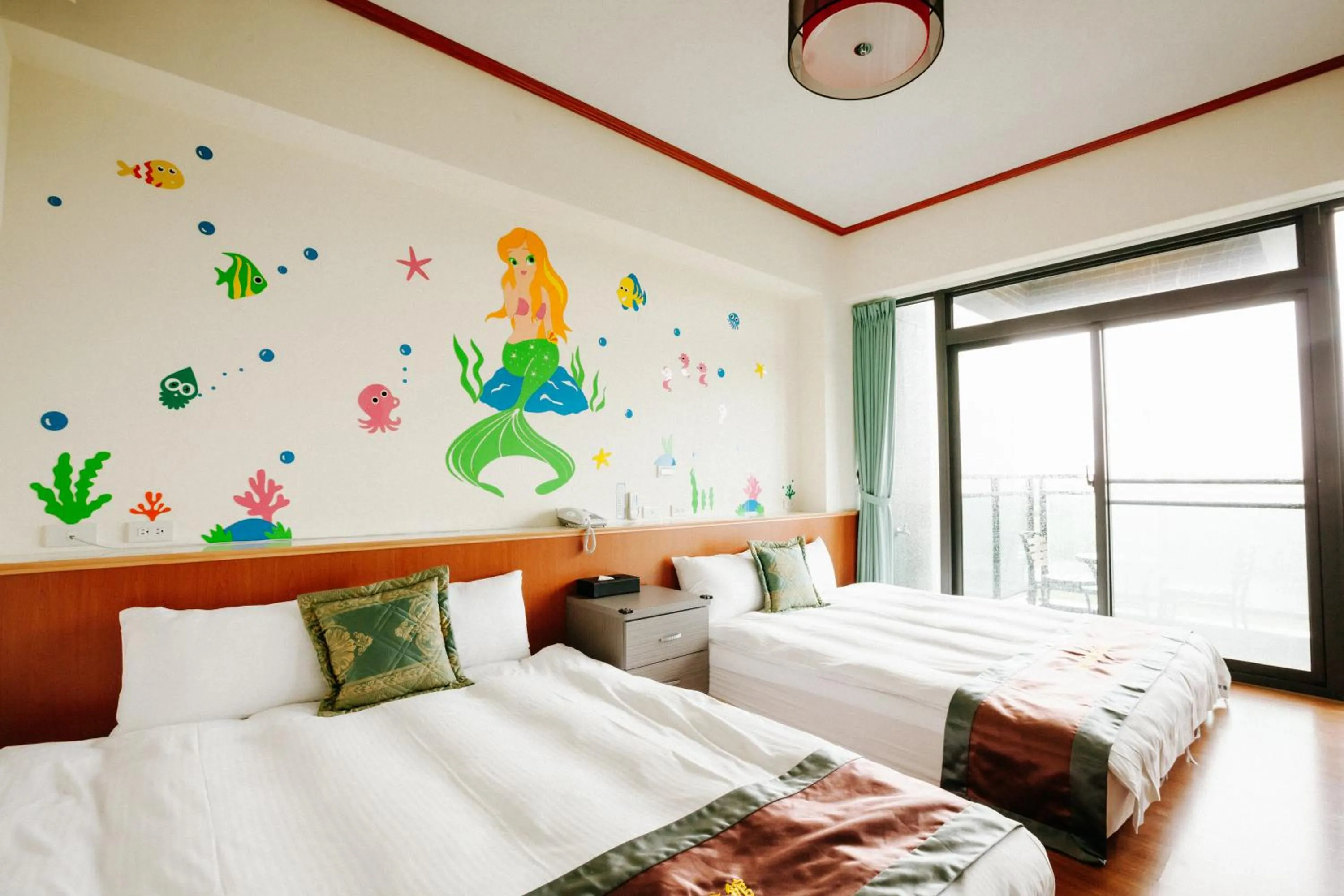 Photo of the whole room, Bed in Lisinty Resort