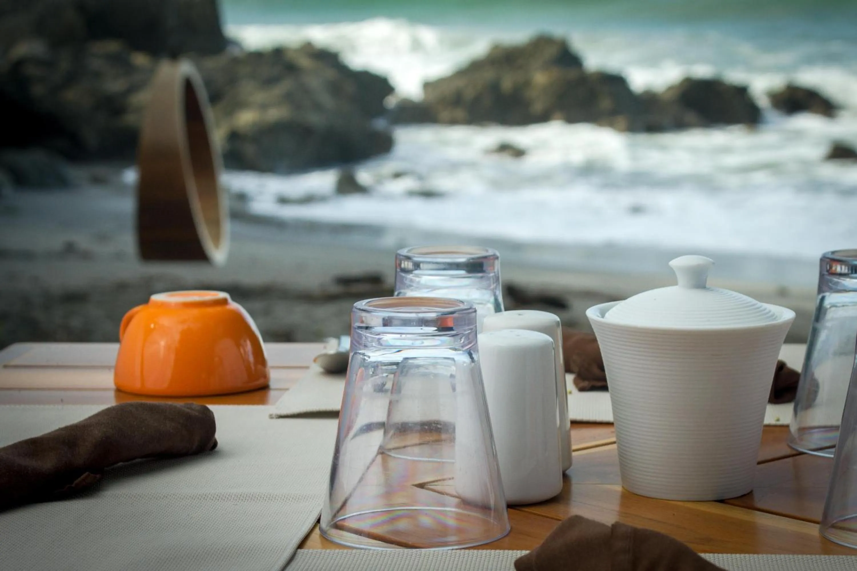 Restaurant/places to eat in Arenas Del Mar Beachfront & Rainforest Resort Member of the Cayuga Collection