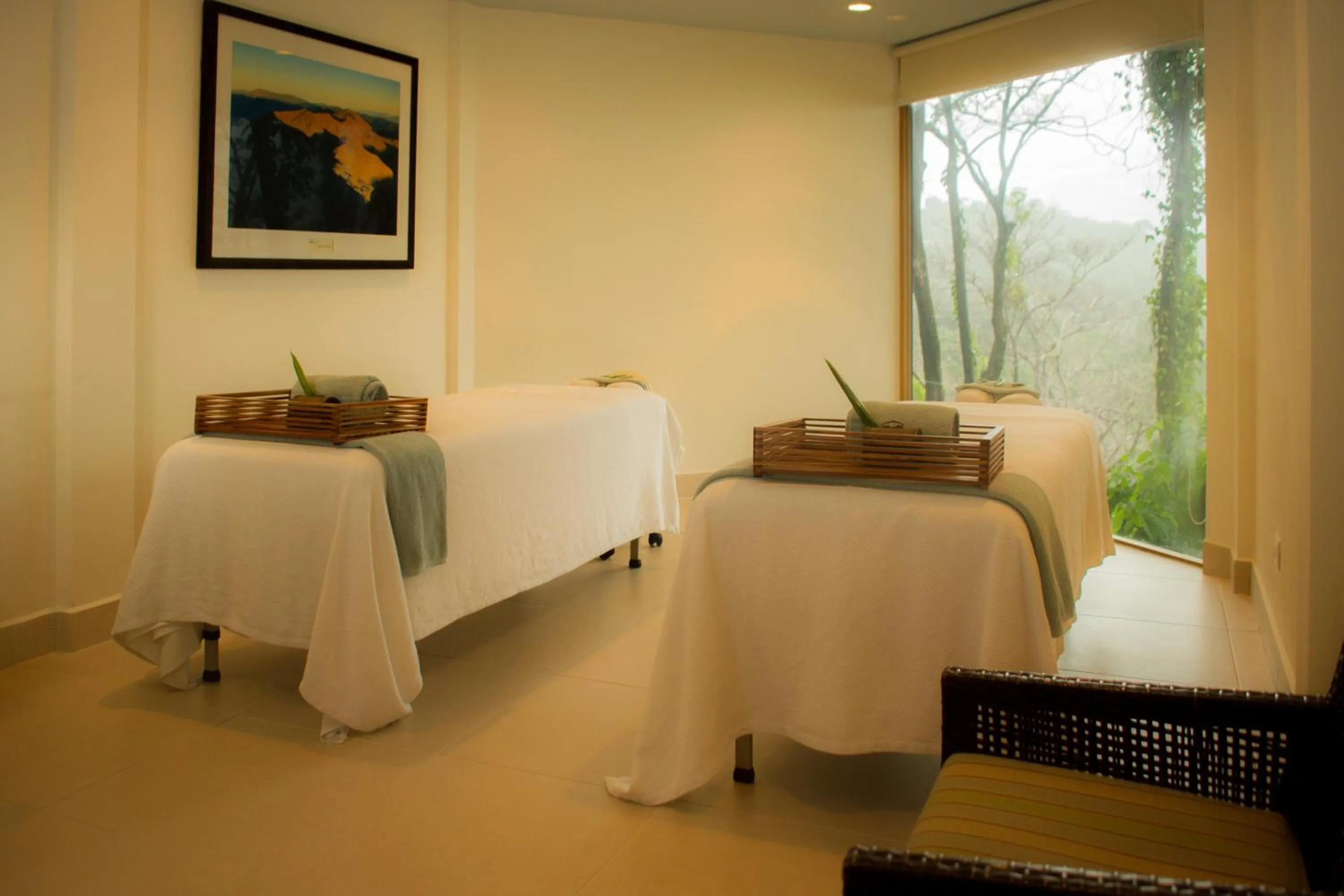 Spa and wellness centre/facilities, Bed in Arenas Del Mar Beachfront & Rainforest Resort Member of the Cayuga Collection