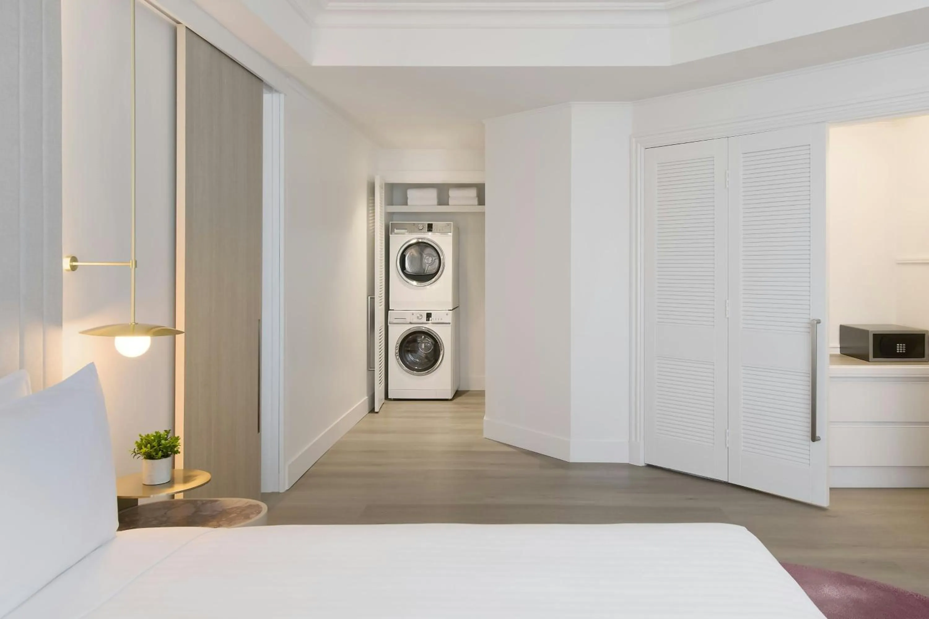 Photo of the whole room, Bed in Marriott Vacation Club at Surfers Paradise