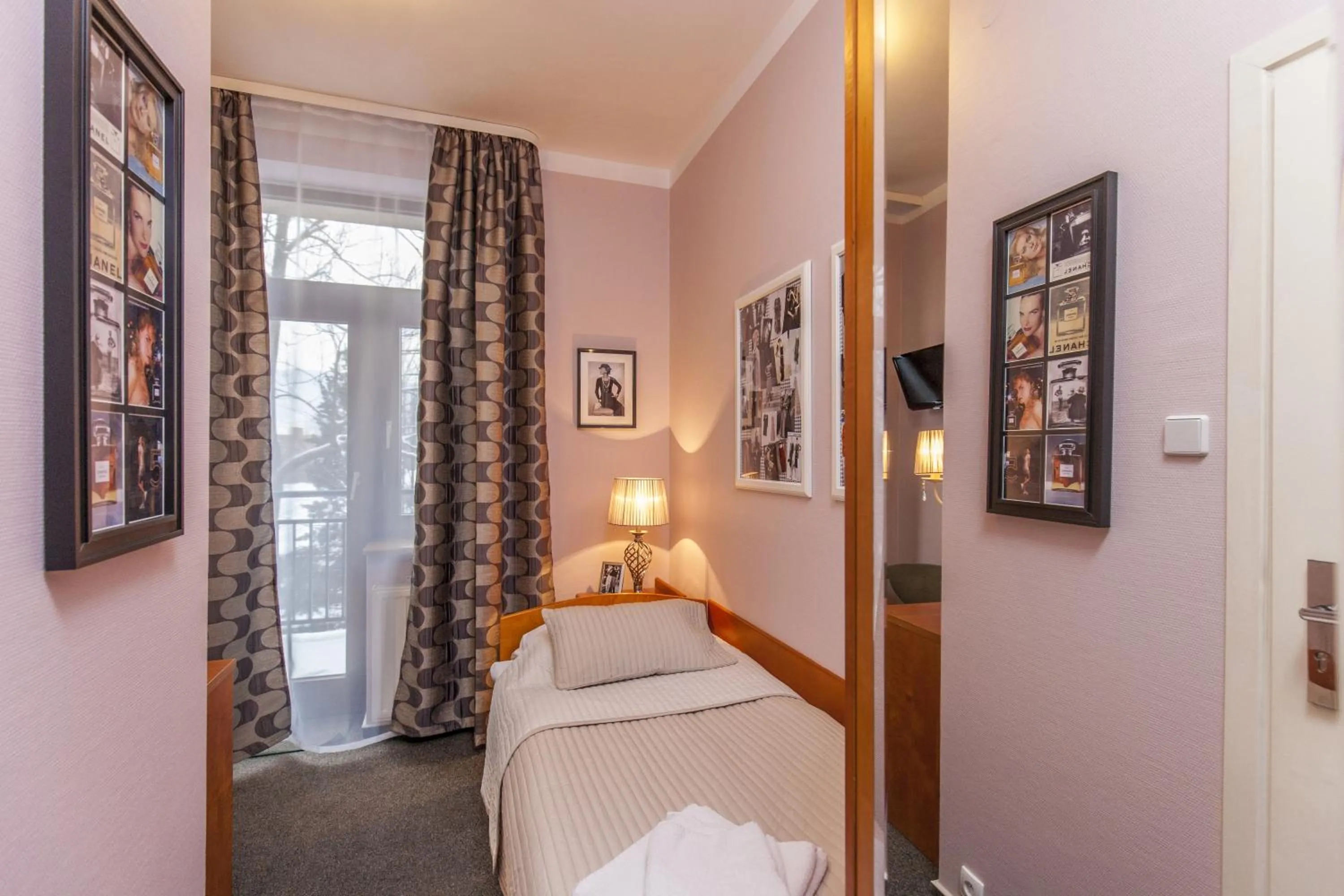 Balcony/Terrace, Bed in Willa Excelsior