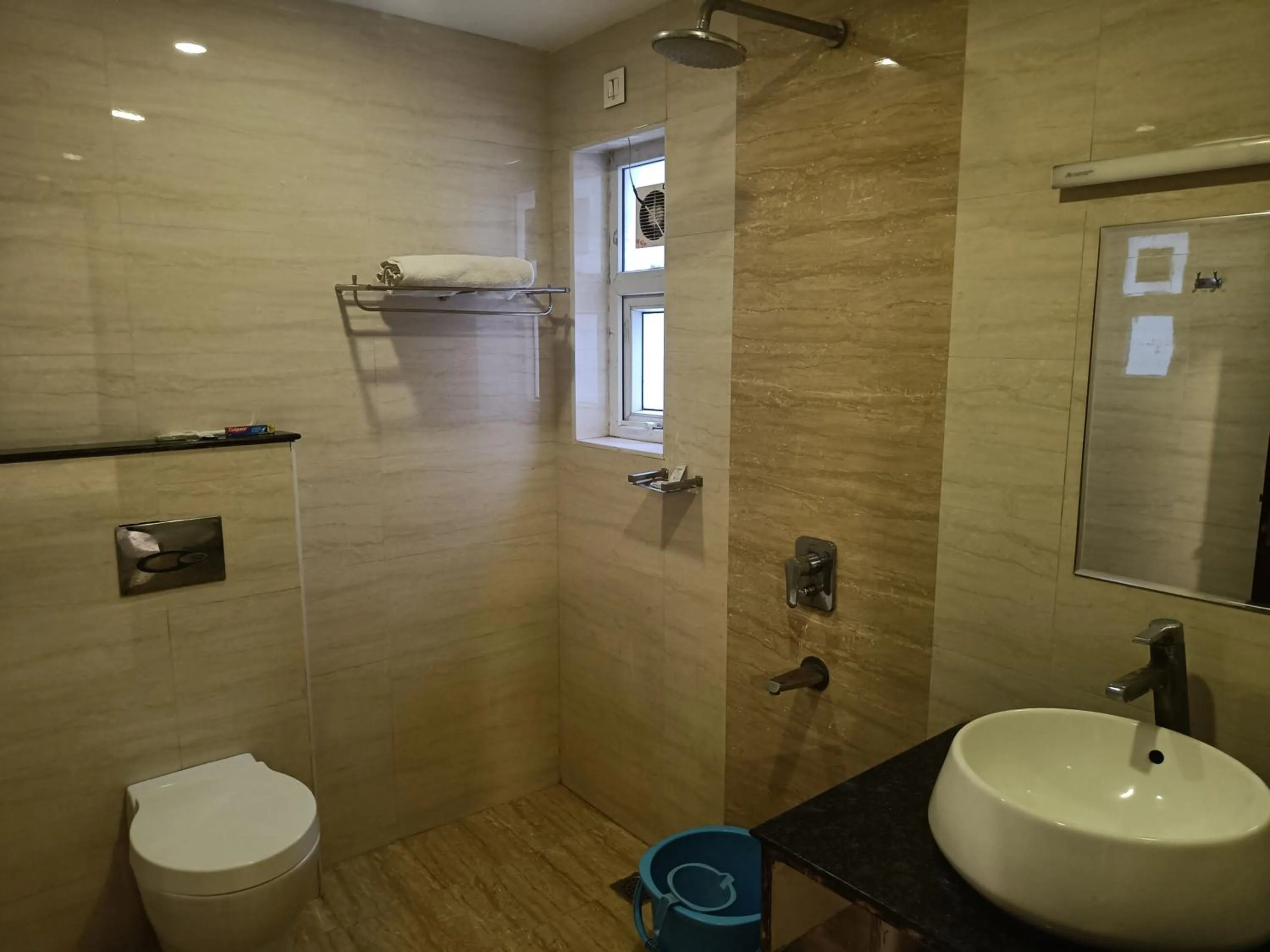 Toilet in The Kings Park Residency