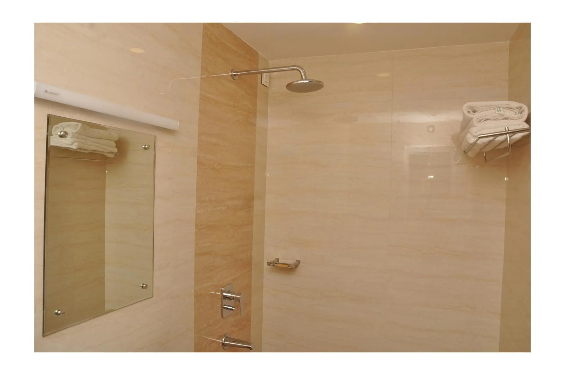 Shower in The Kings Park Residency