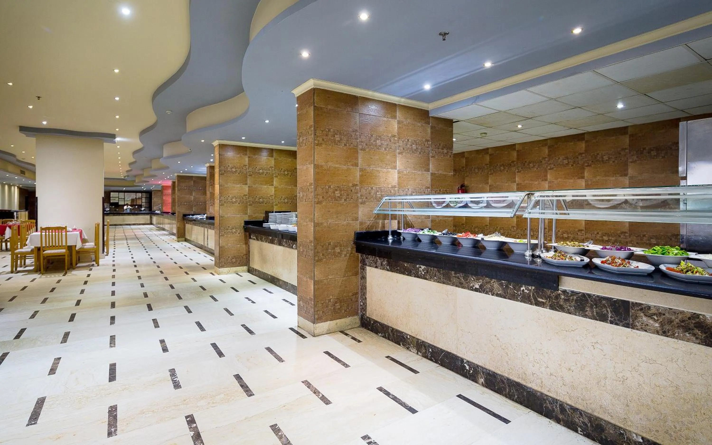 Restaurant/places to eat in Hawaii Caesar Palace Aqua Park - Families and Couples Only