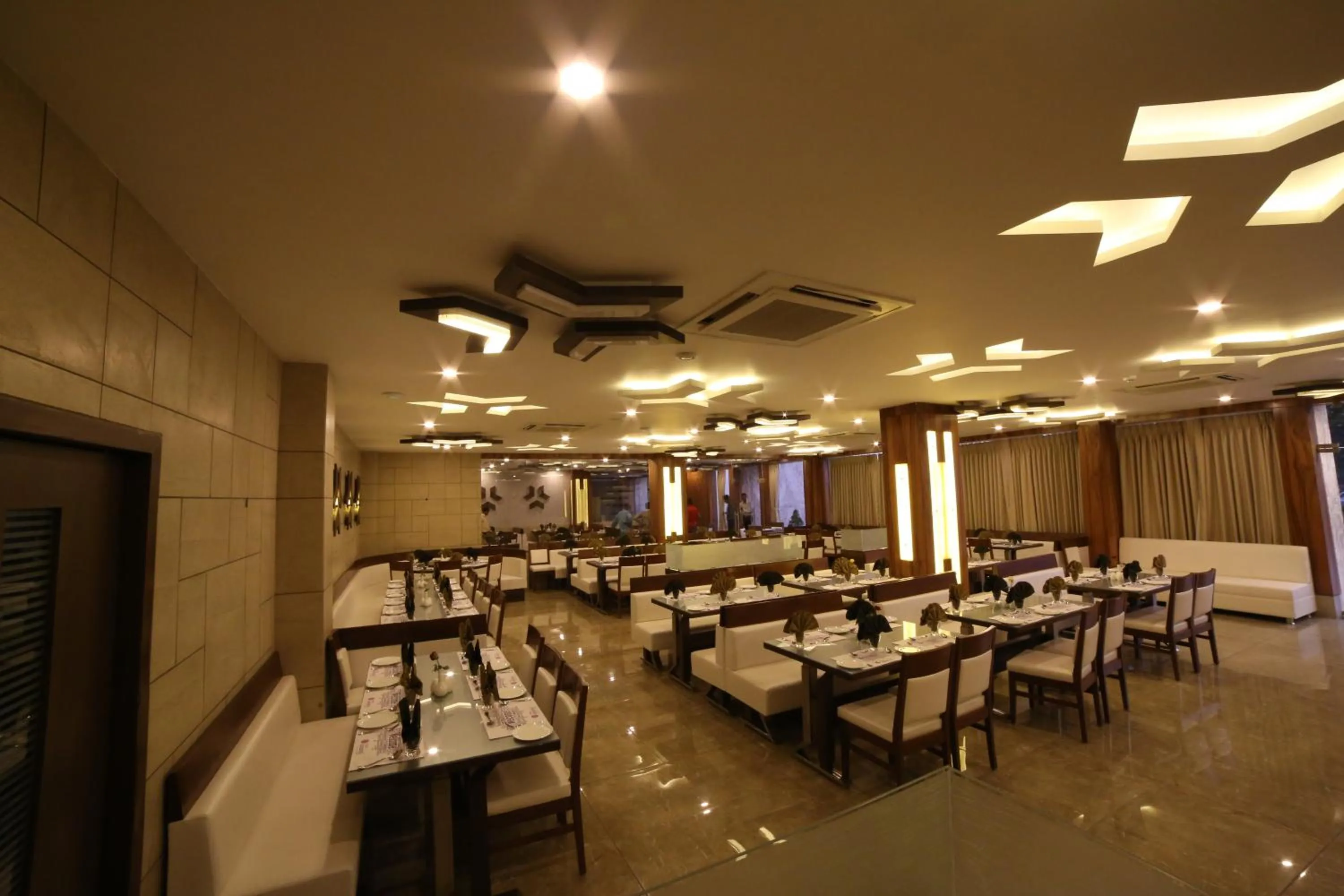 Restaurant/places to eat in Hotel Arizona Inn