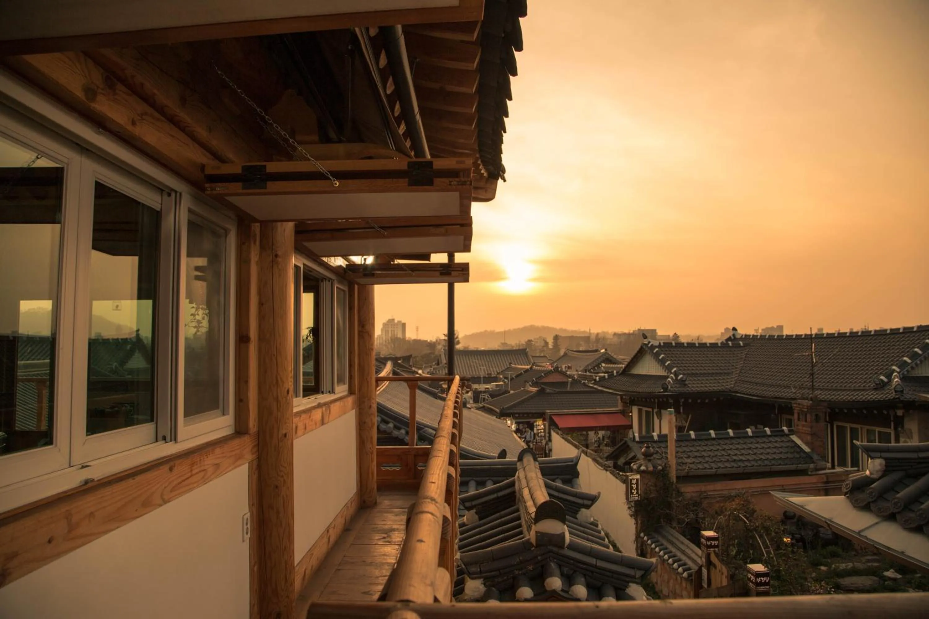 Landmark view in Laon Hanok Gguljam