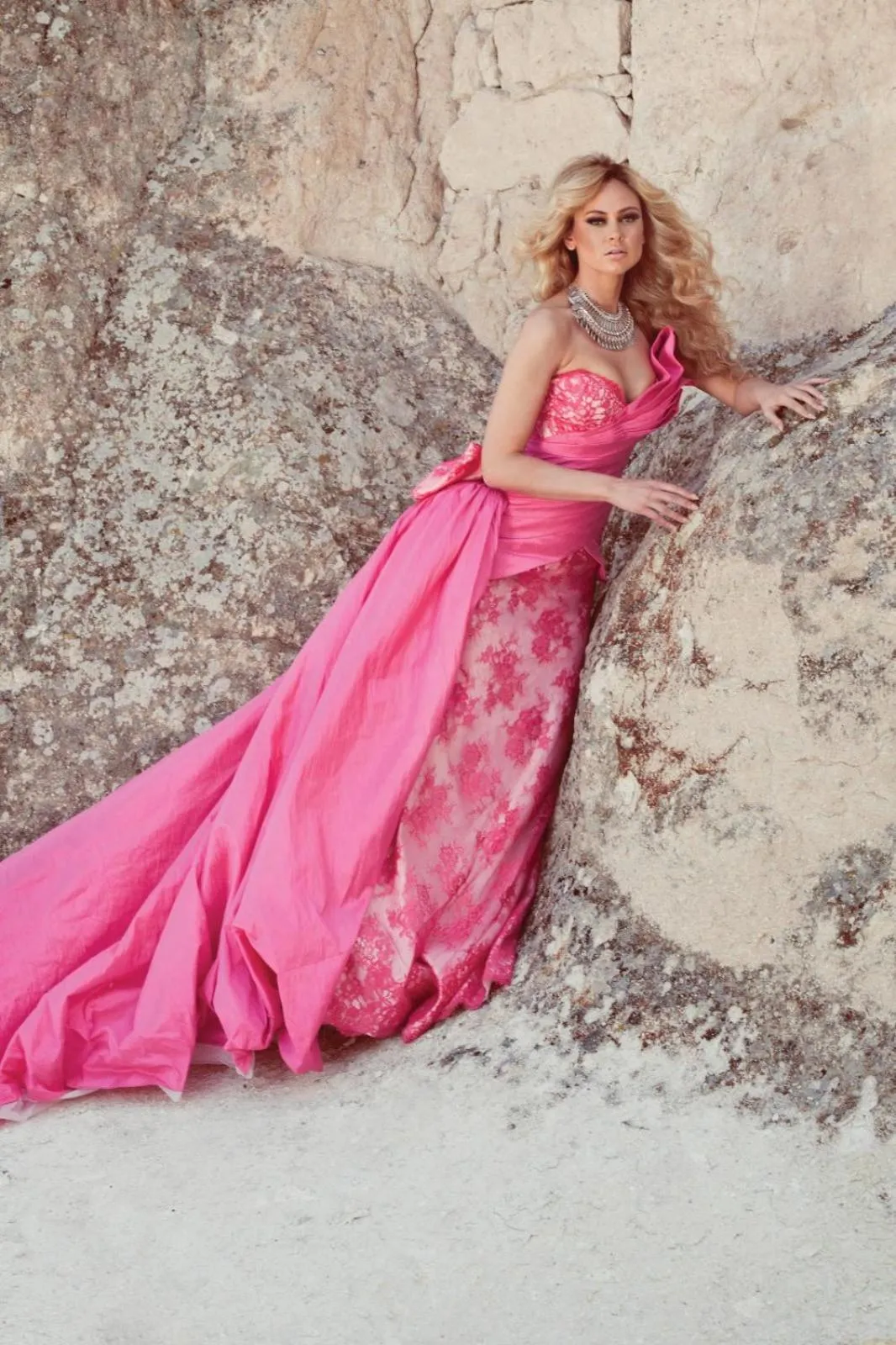 Day in Nature Park Cave Hotel