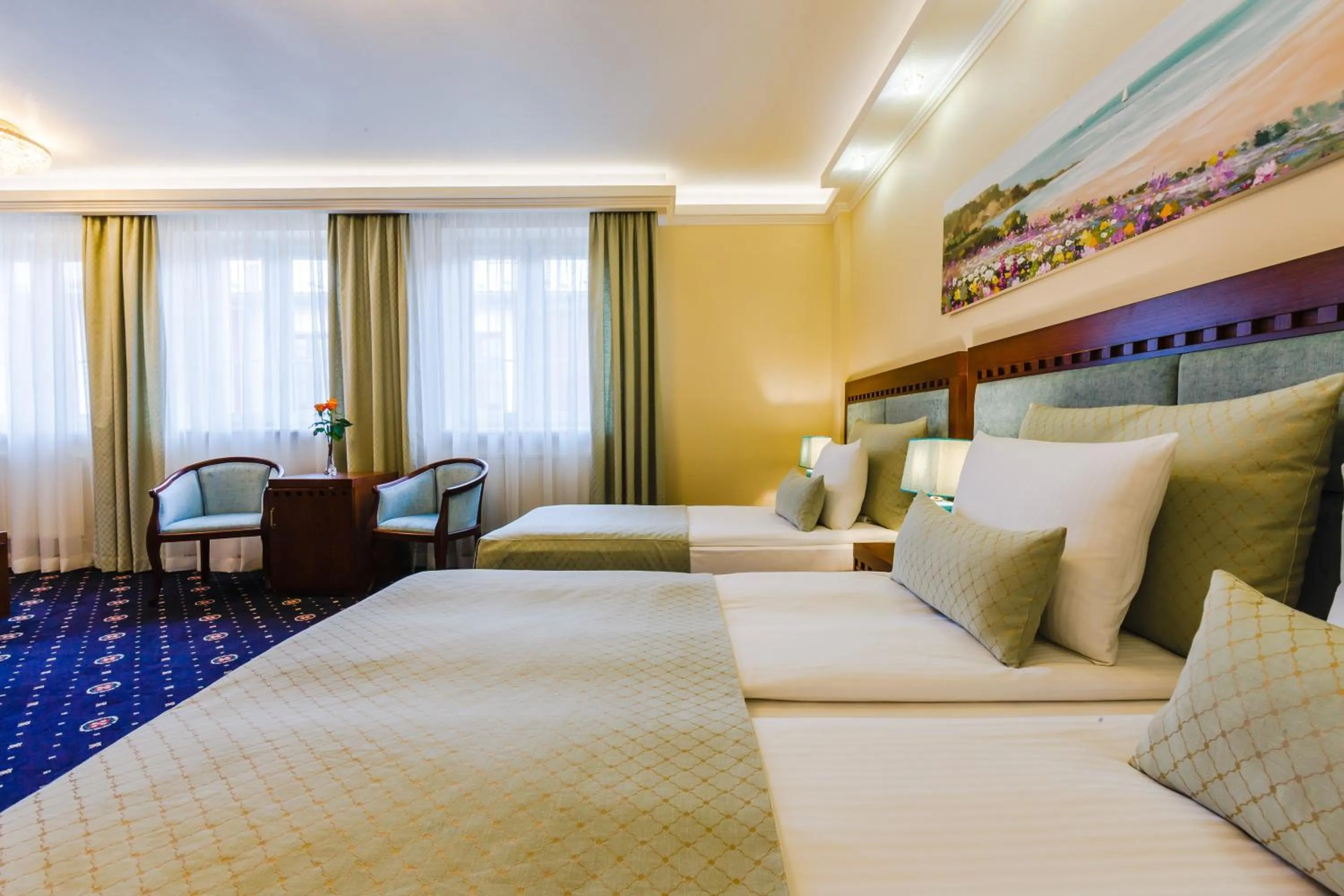 Photo of the whole room, Bed in Grein Hotel