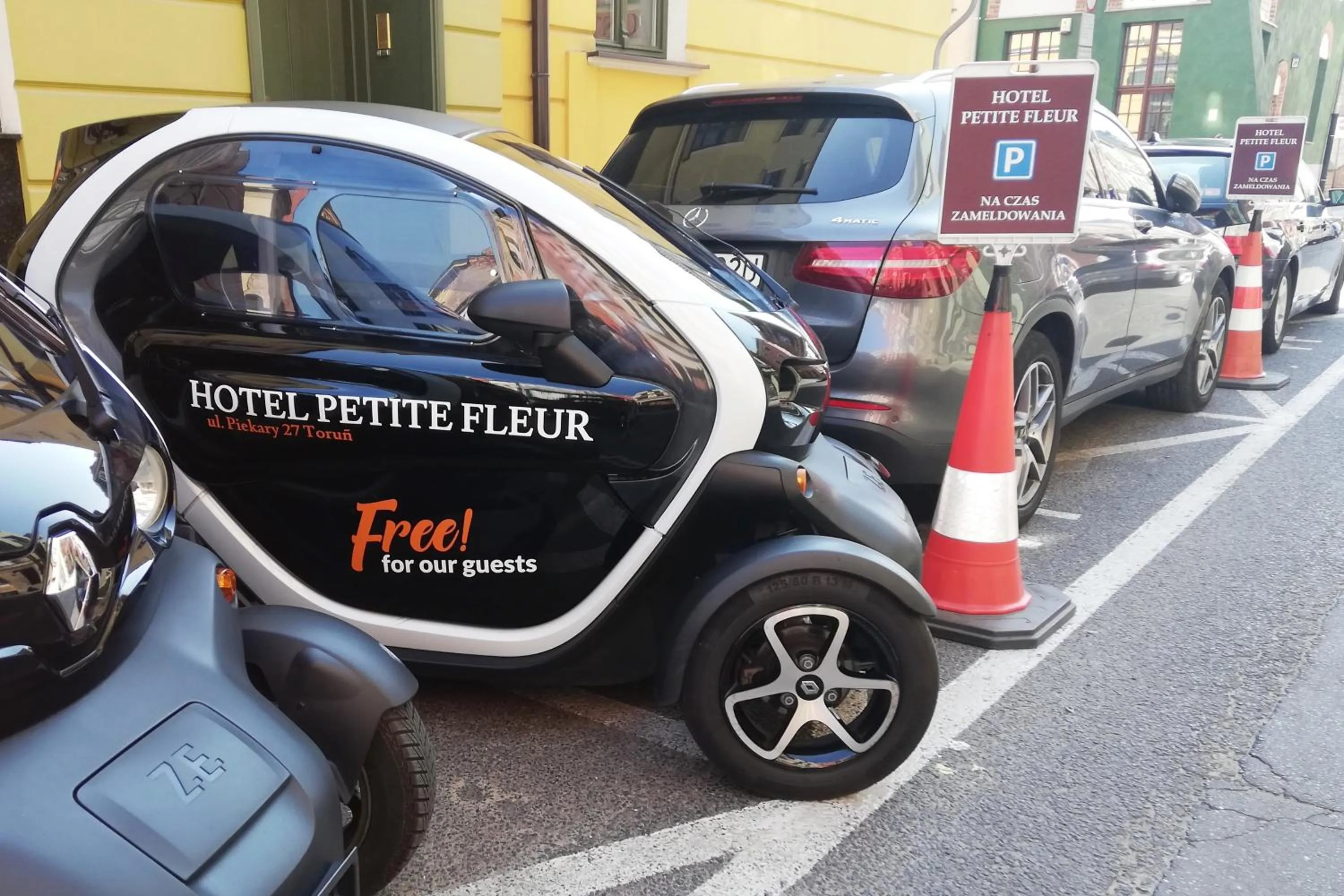 Property building in Hotel Petite Fleur - Adults only ! Air-Conditioning !